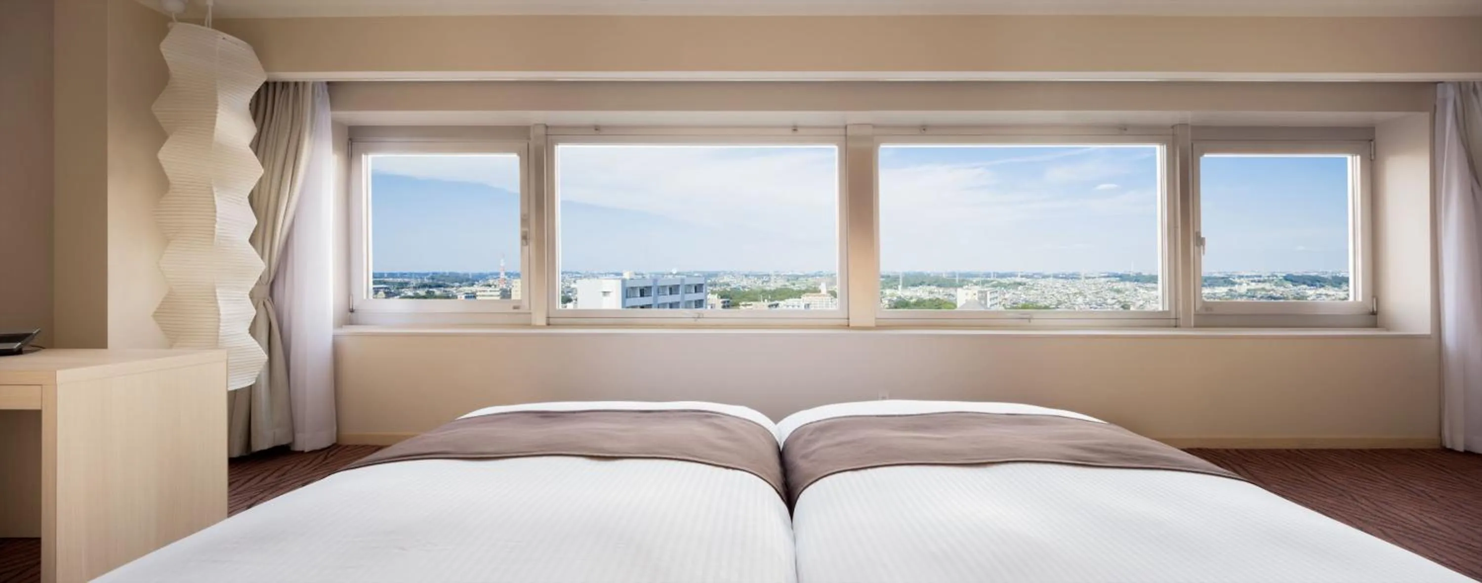 City view, Bed in Rembrandt Hotel Tokyo-Machida