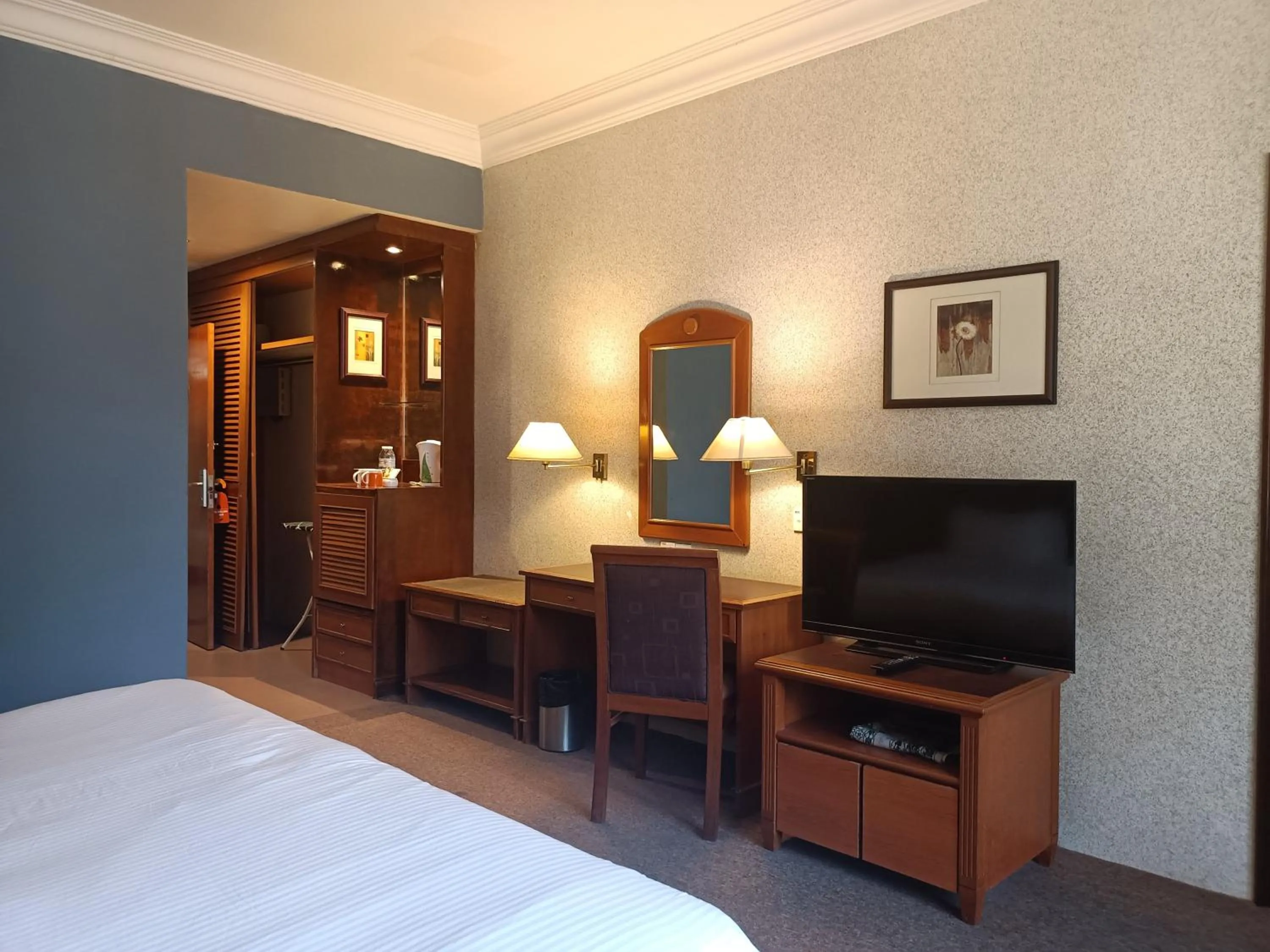 TV and multimedia, Bed in Cinta Sayang Resort