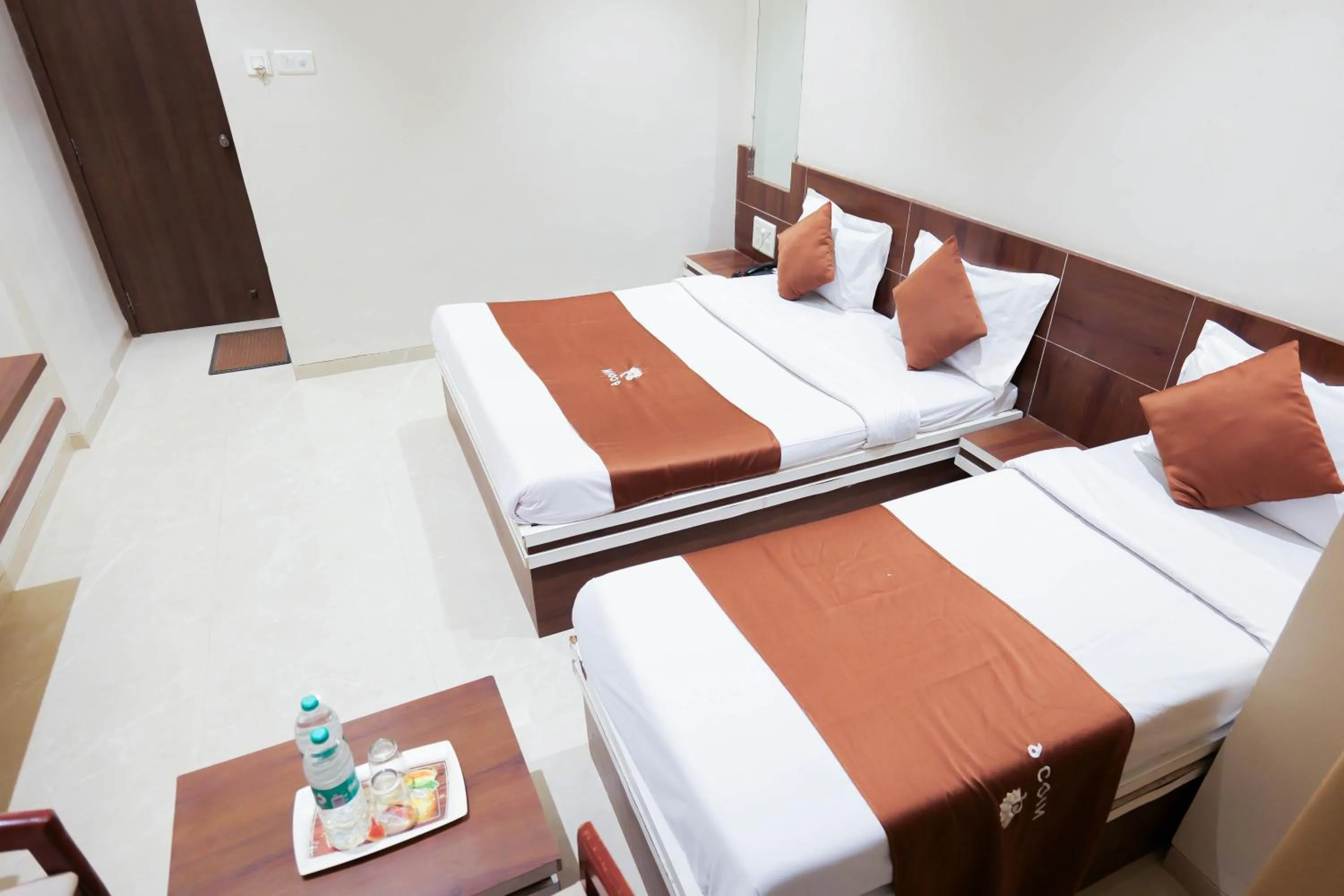 Bed in Hotel Laxmibai Palace- Only 300 miter from Sai Baba Temple!!!!