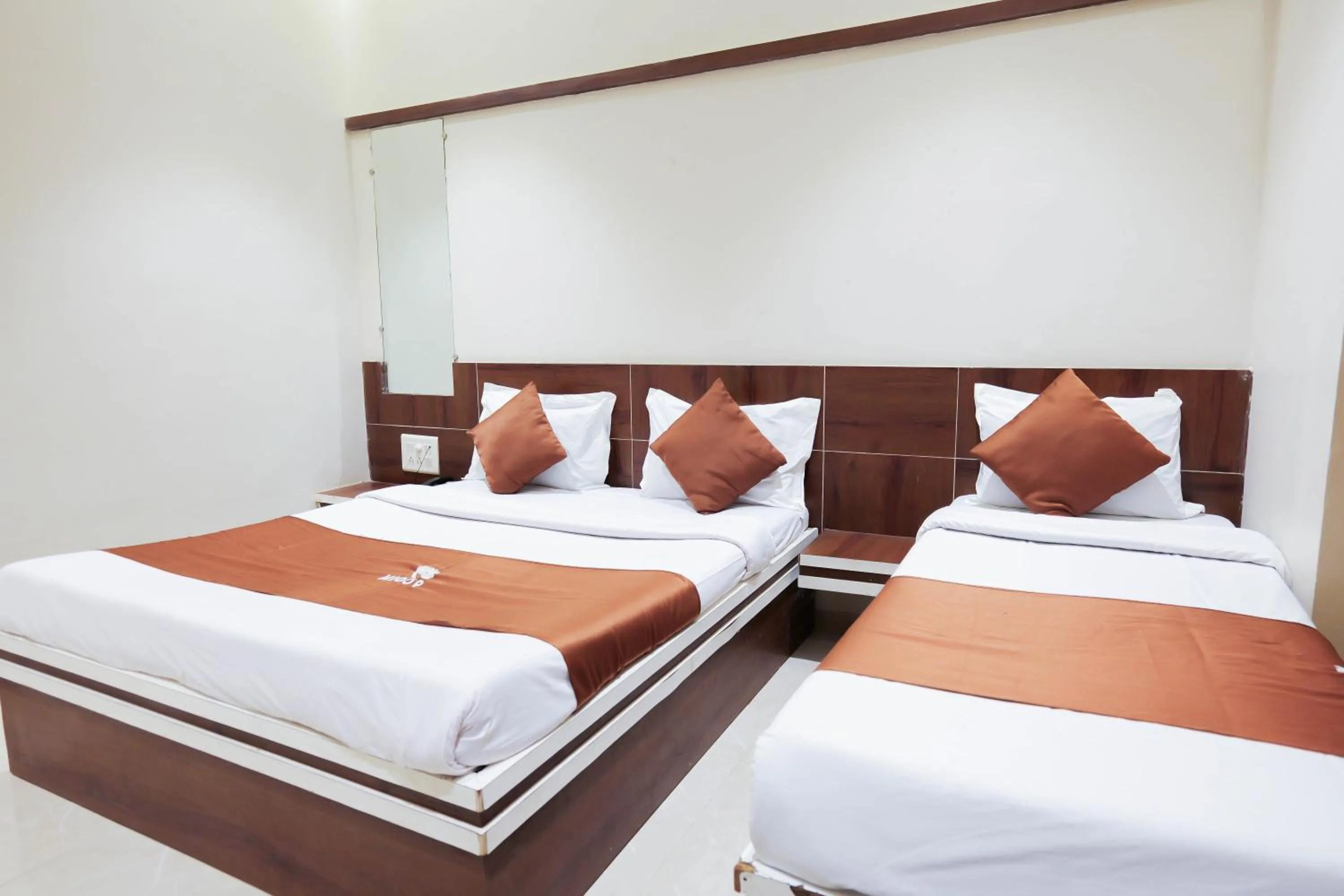 Bed in Hotel Laxmibai Palace- Only 300 miter from Sai Baba Temple!!!!