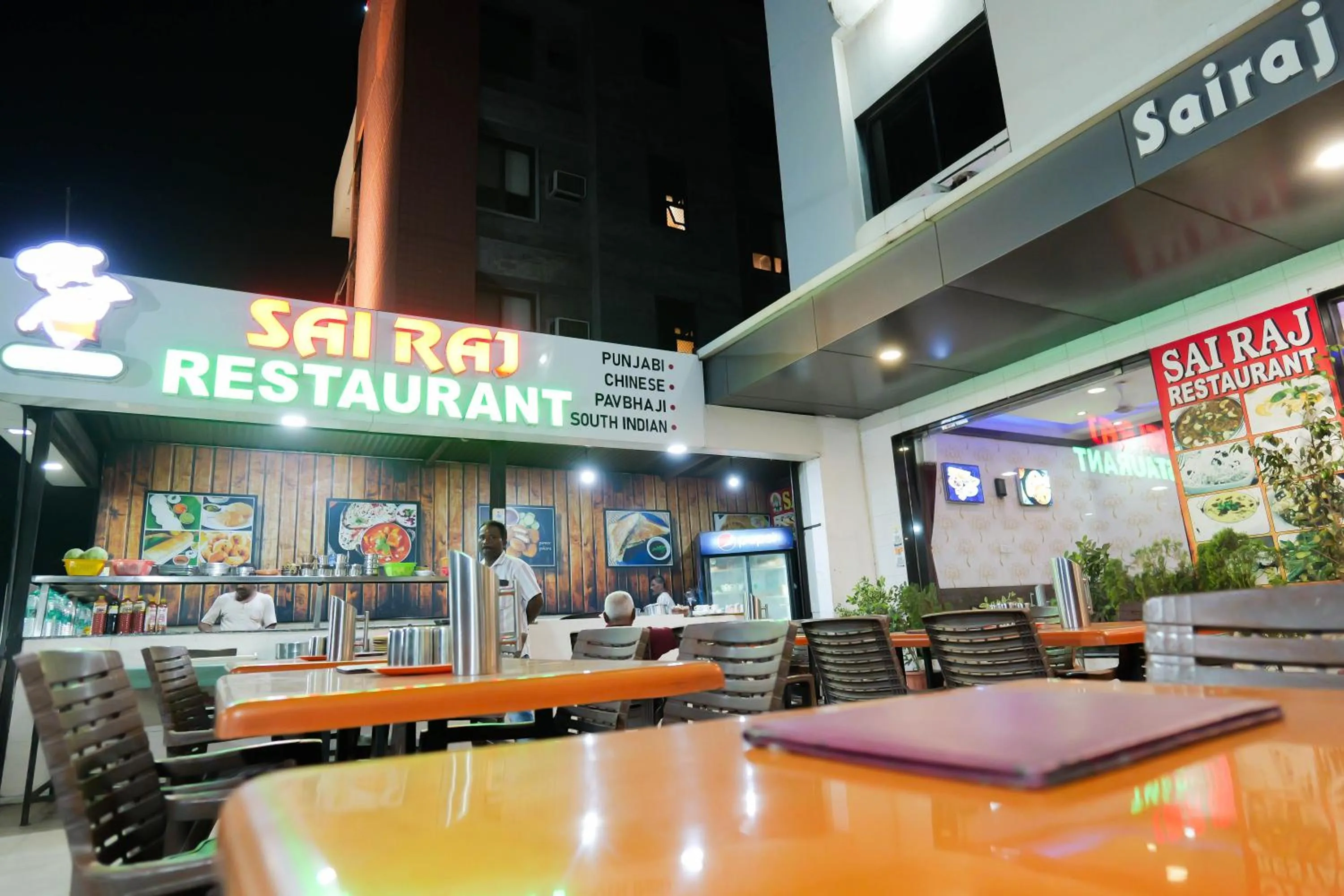 Restaurant/places to eat in Hotel Laxmibai Palace- Only 300 miter from Sai Baba Temple!!!!