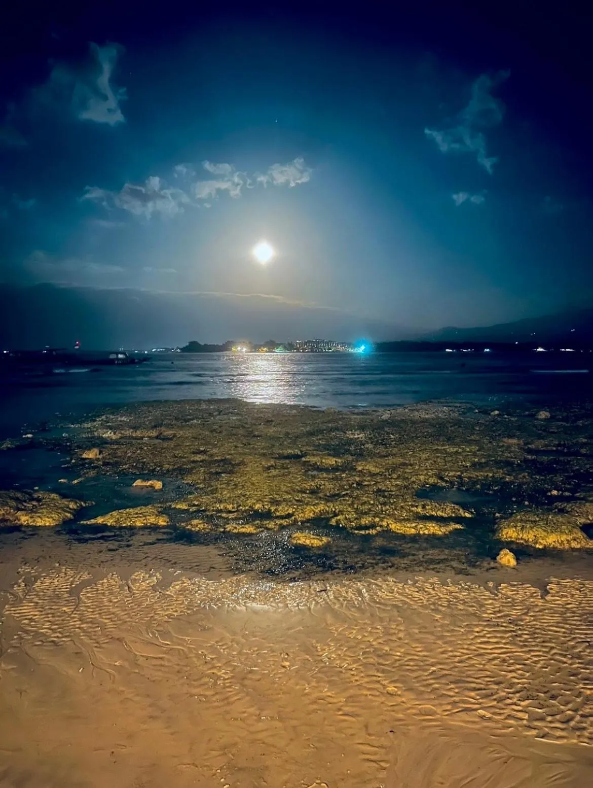 Beach in Villa Bulan Madu Gili Air