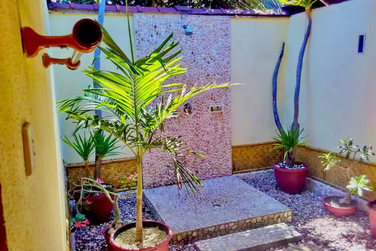 Bathroom in Villa Bulan Madu Gili Air
