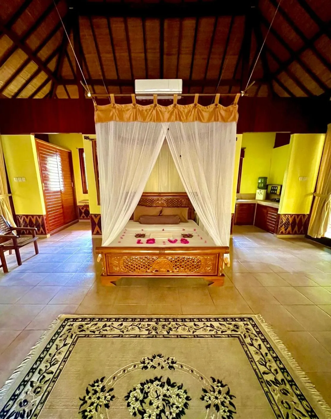 Family, Bed in Villa Bulan Madu Gili Air