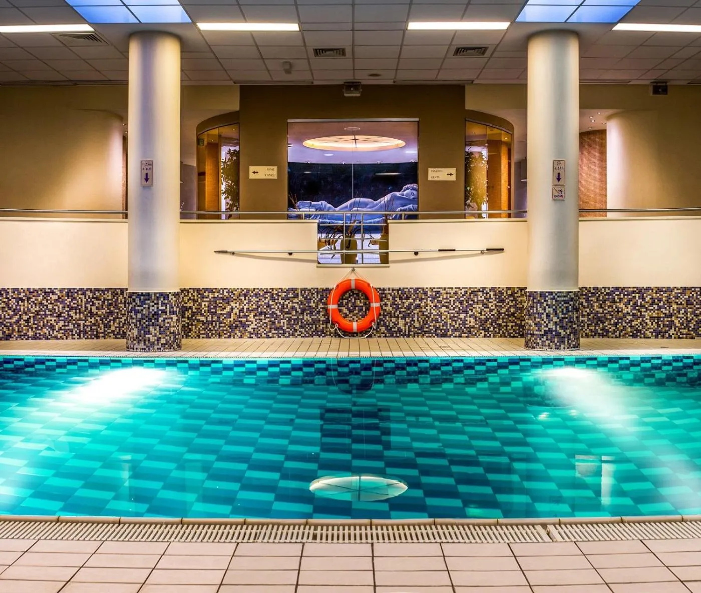 Swimming pool in Radisson Blu Szczecin