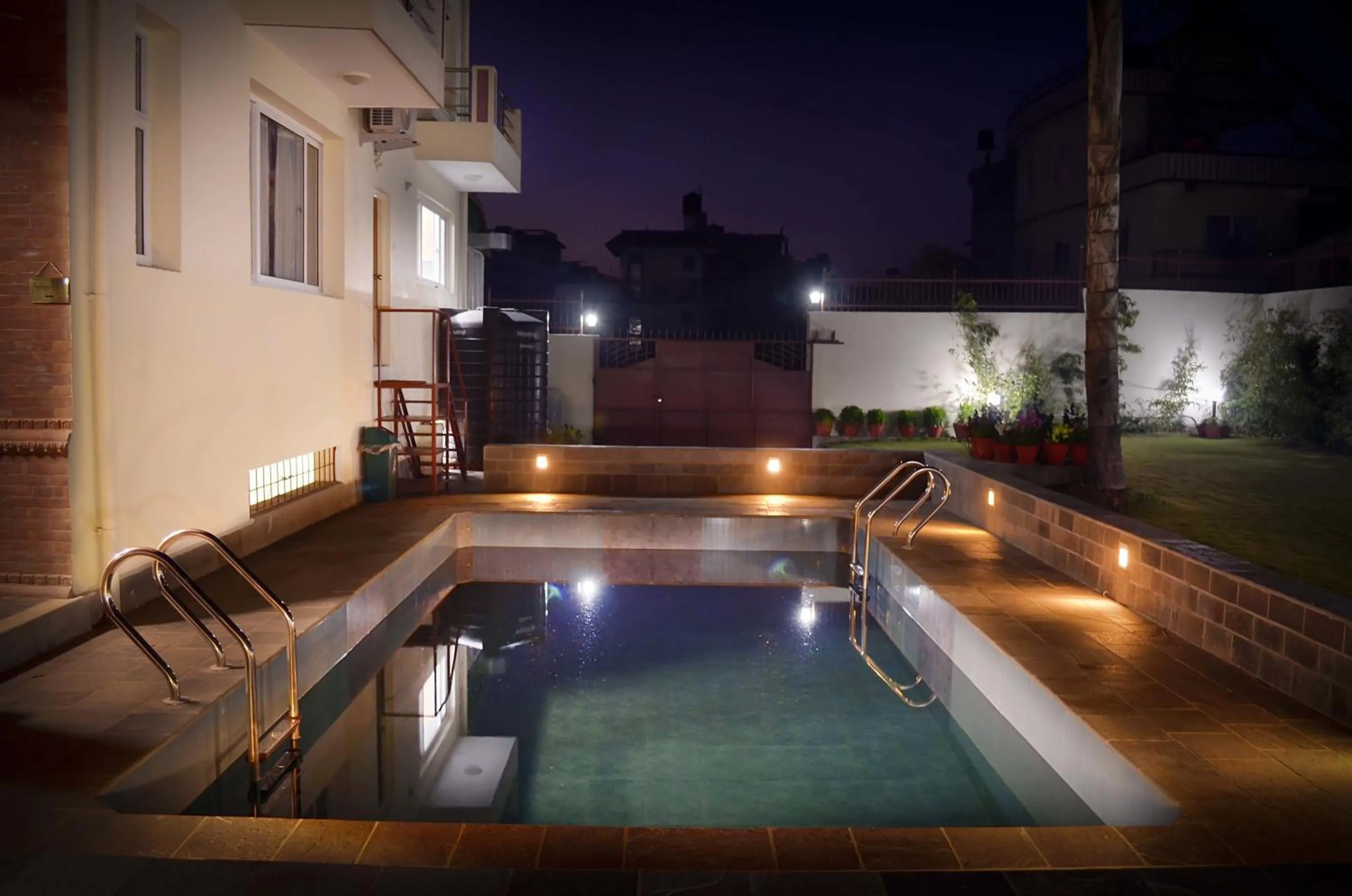 Swimming pool in Nirvana Home