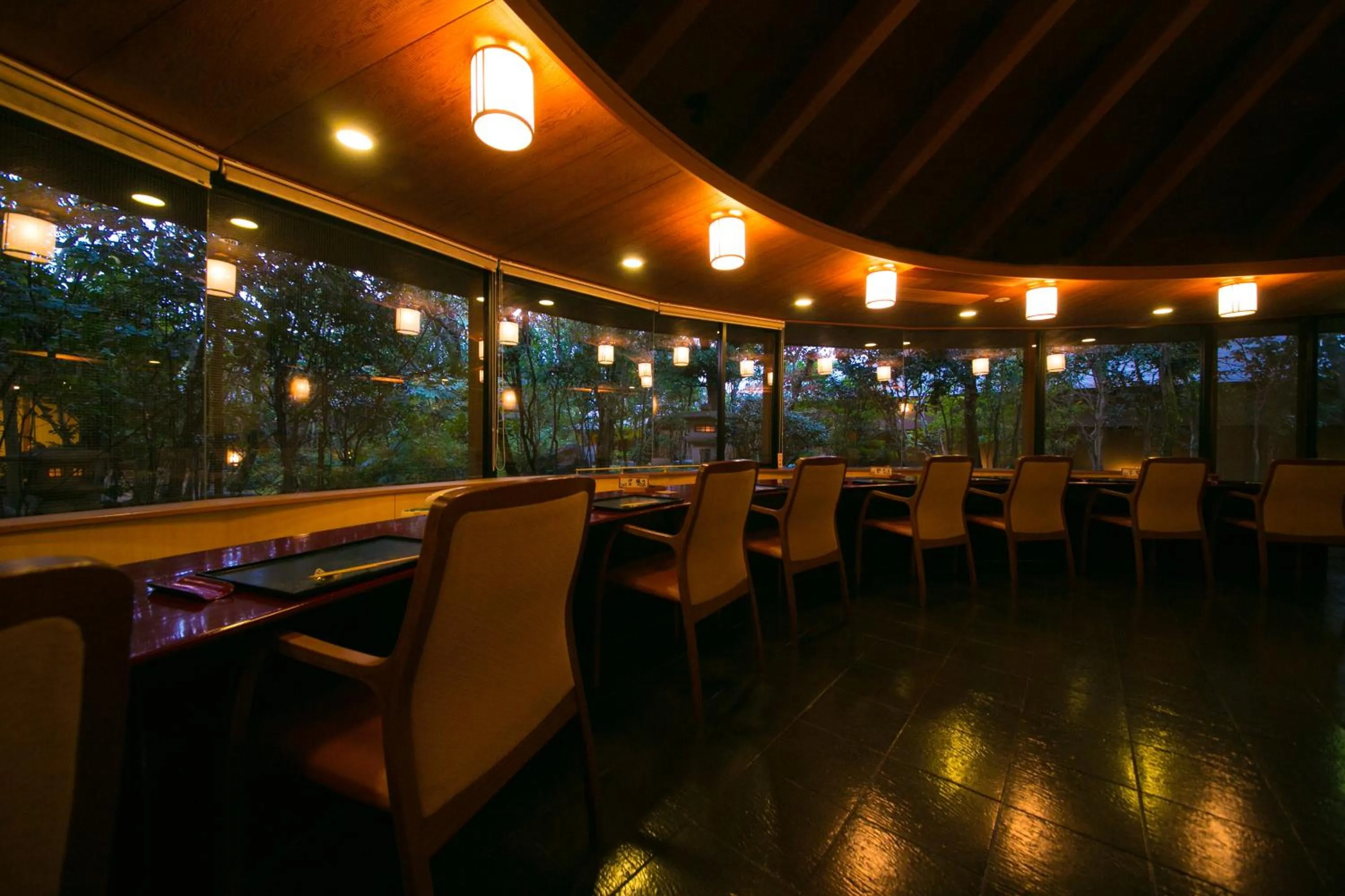 Restaurant/places to eat in Yakakutei