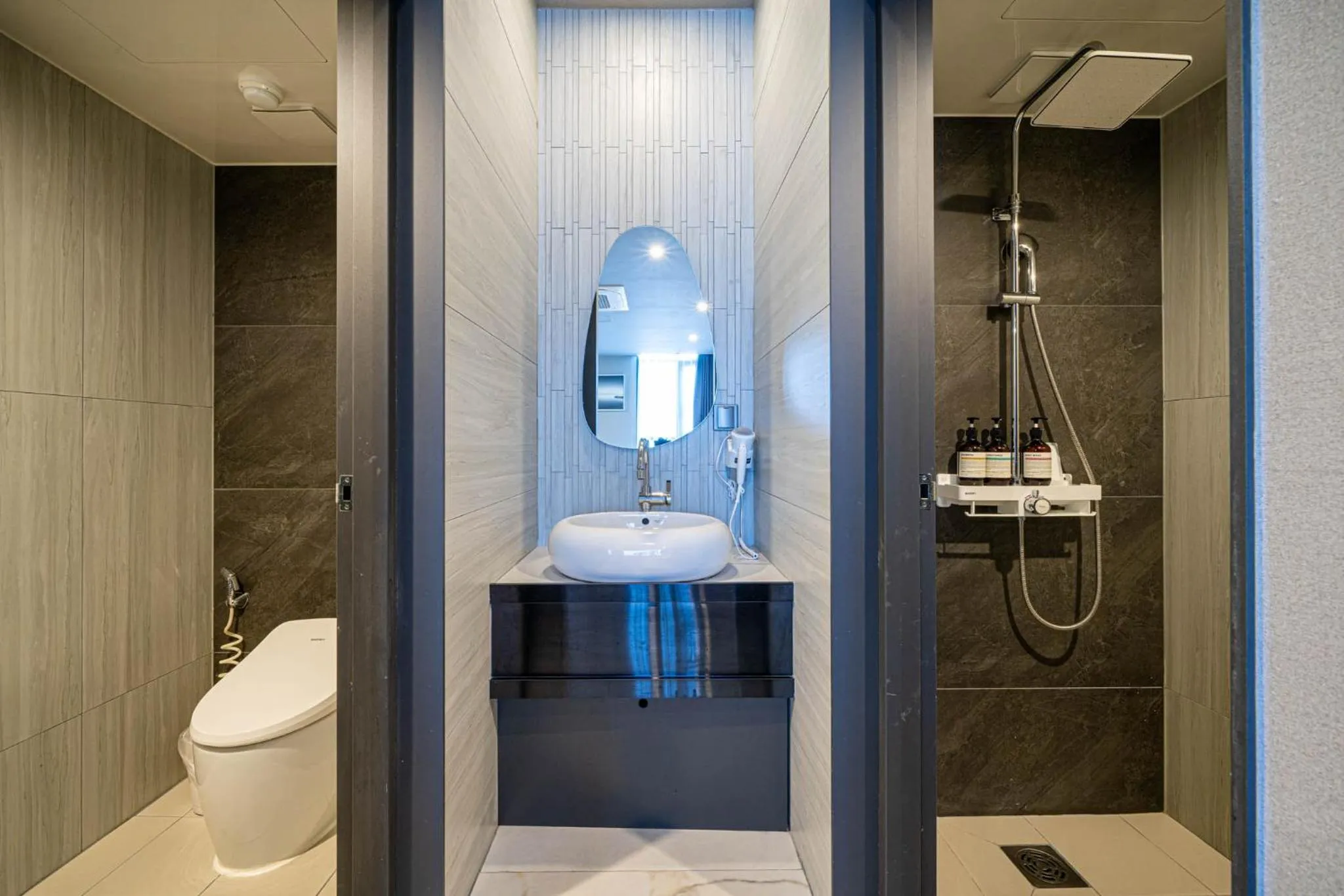 Photo of the whole room in The Western Busan Hotel By STAYNEO