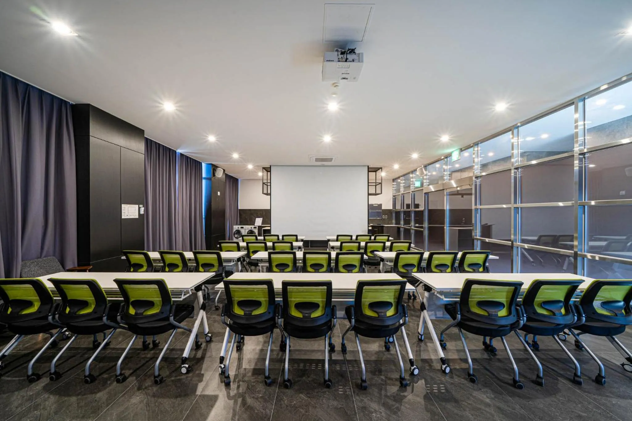 Meeting/conference room in The Western Busan Hotel By STAYNEO