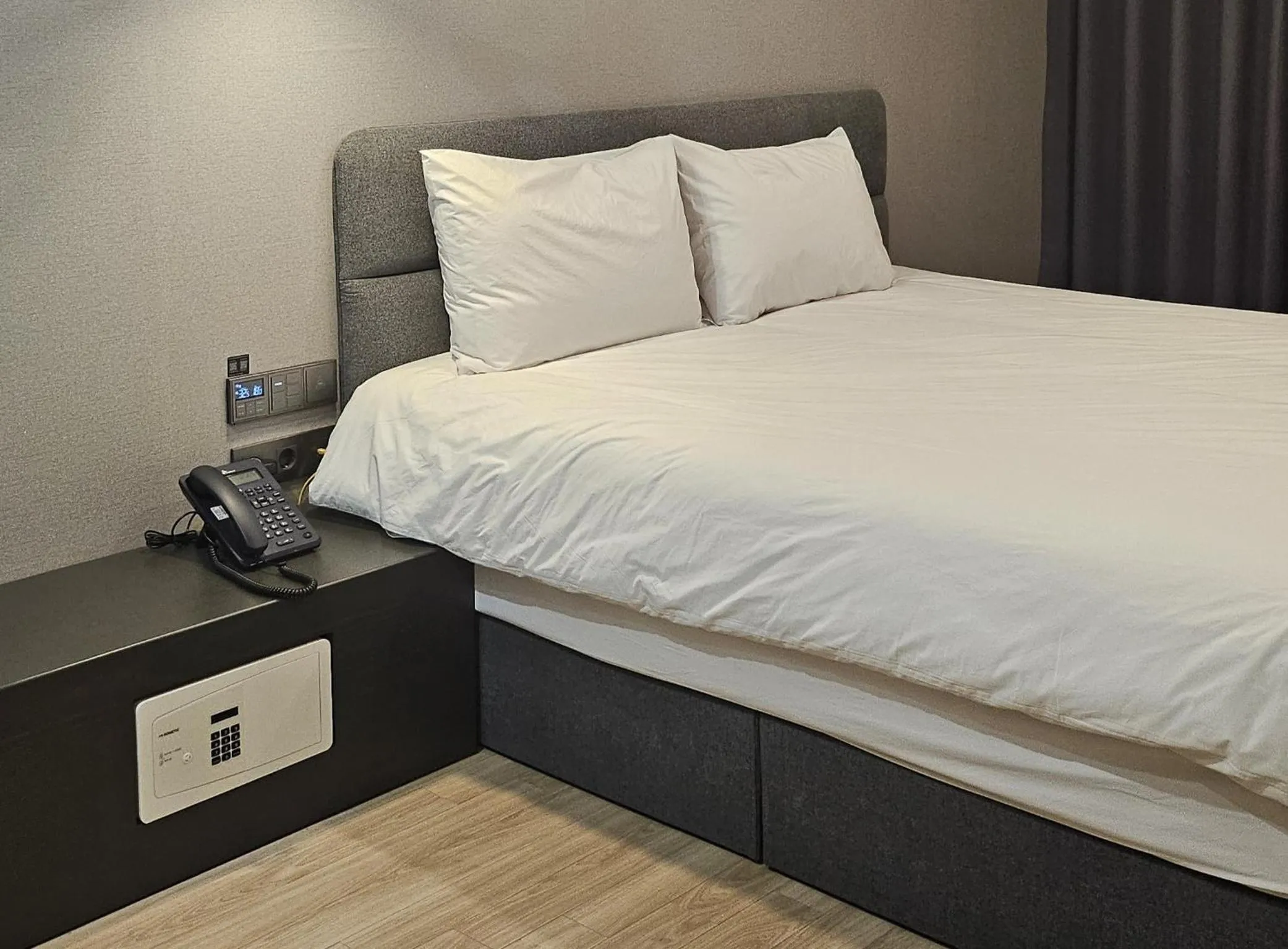 Bed in The Western Busan Hotel By STAYNEO