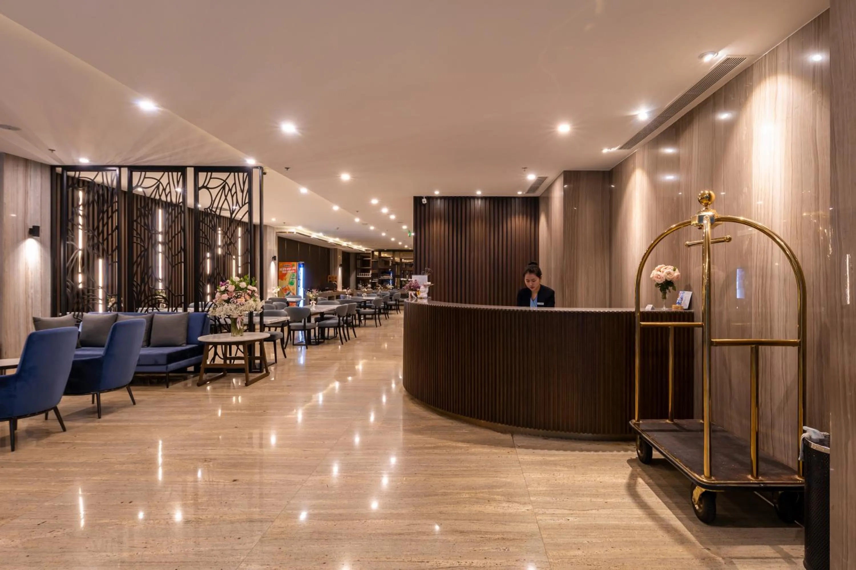 Lobby or reception in Nhat Ha Lavish Hotel