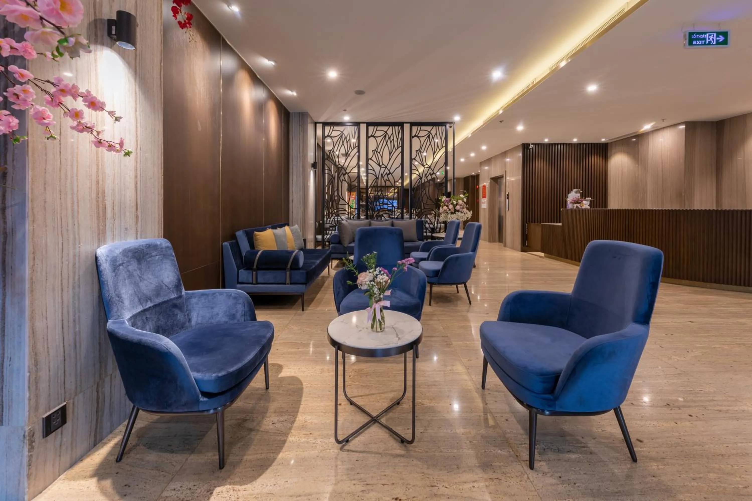 Lobby or reception in Nhat Ha Lavish Hotel