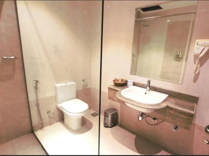 Shower in Avasta Resort Wijaya Leisure