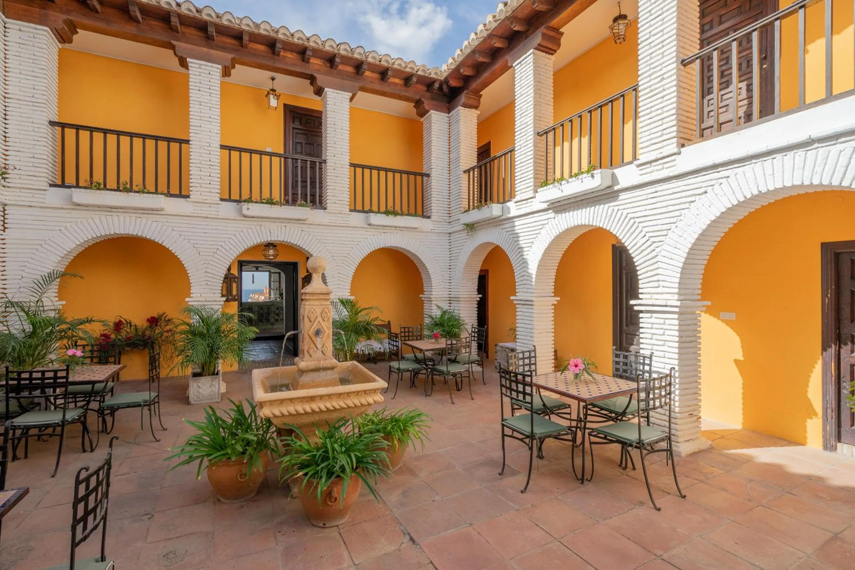 Inner courtyard view in La Tartana Hotel Boutique