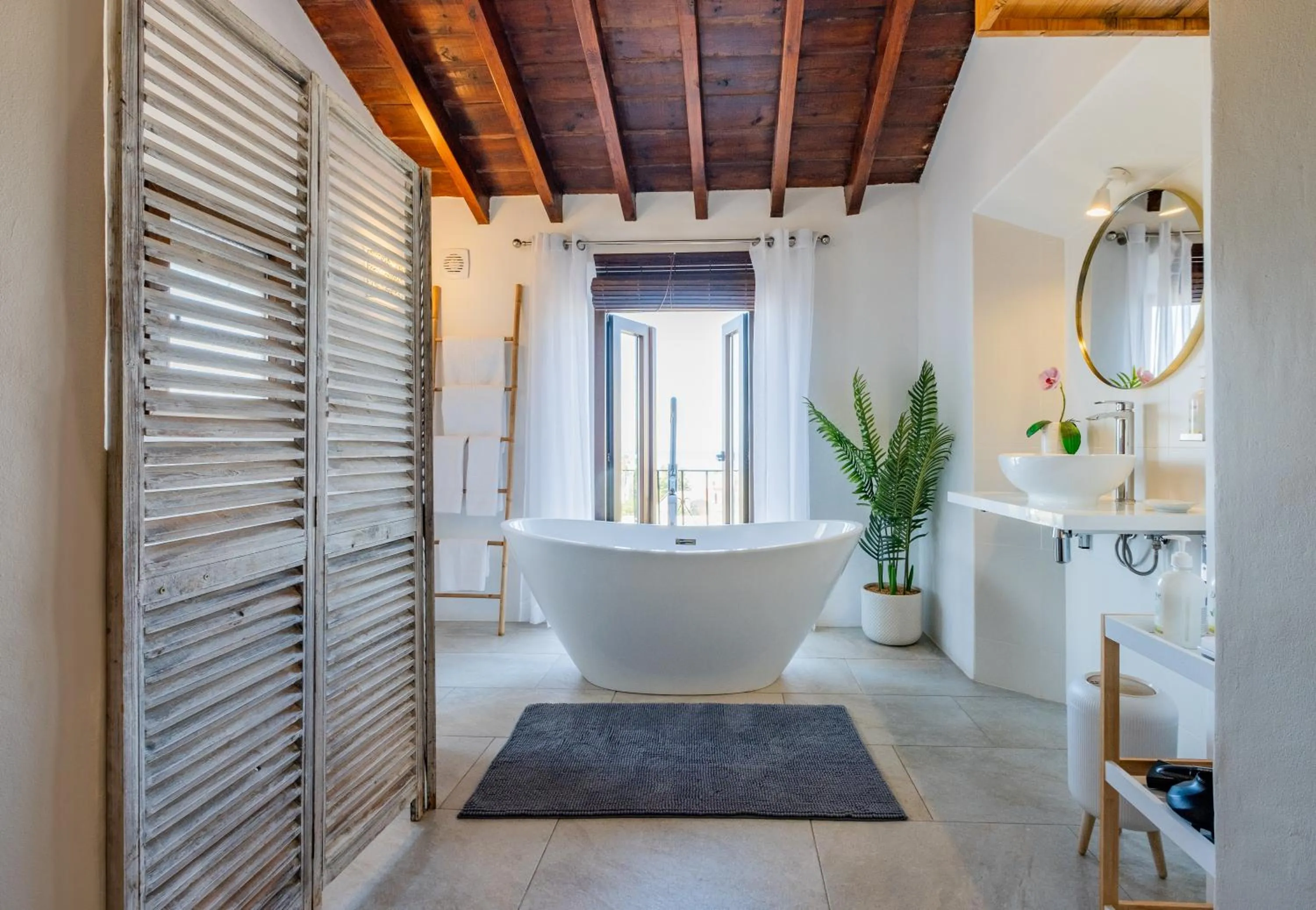 Bathroom in La Tartana Hotel Boutique
