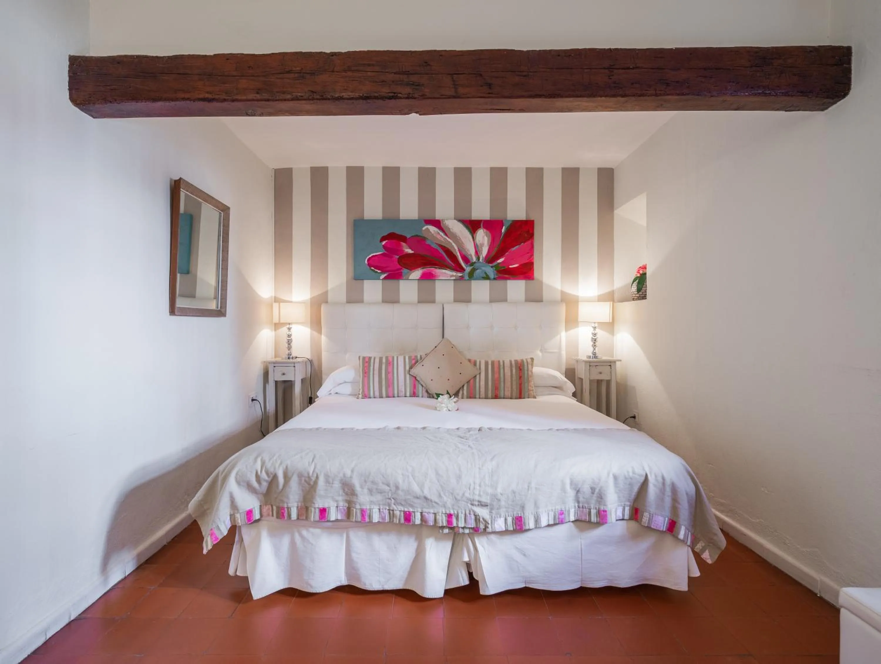 Photo of the whole room, Bed in La Tartana Hotel Boutique