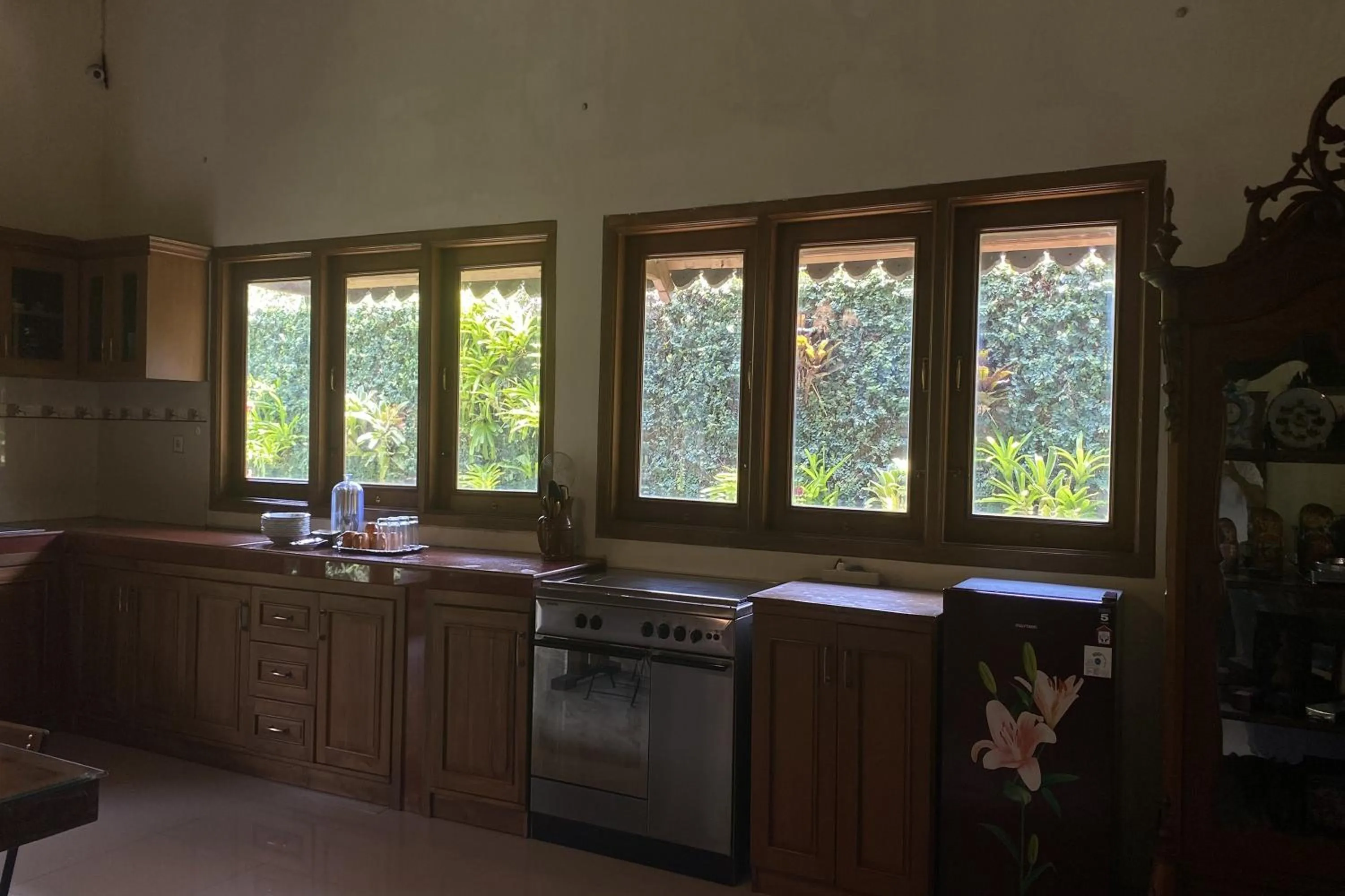 Kitchen or kitchenette in Villa Baliantoro Yogyakarta