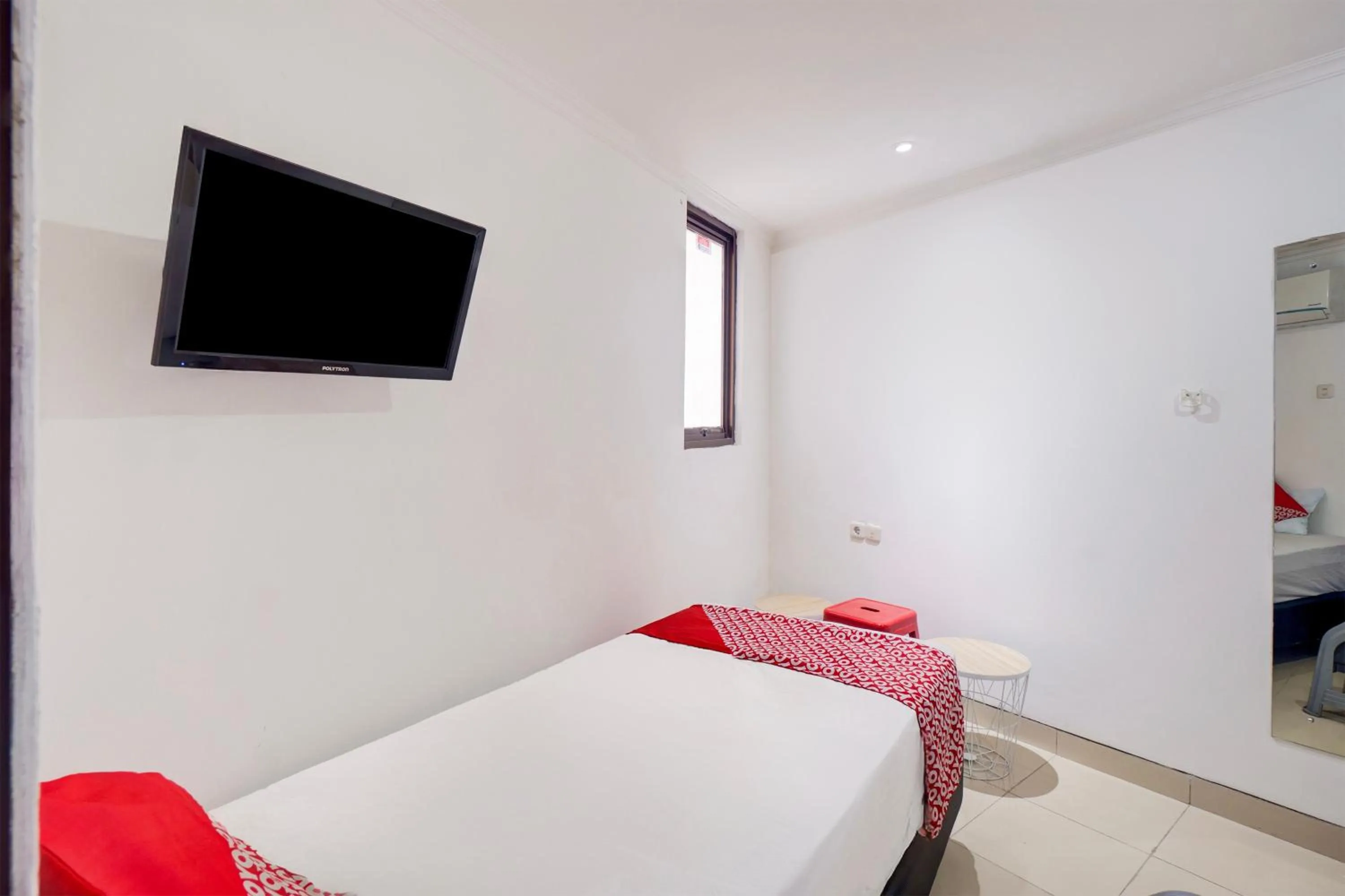 Bedroom, Bed in Collection O Gunung Sahari Near Ancol