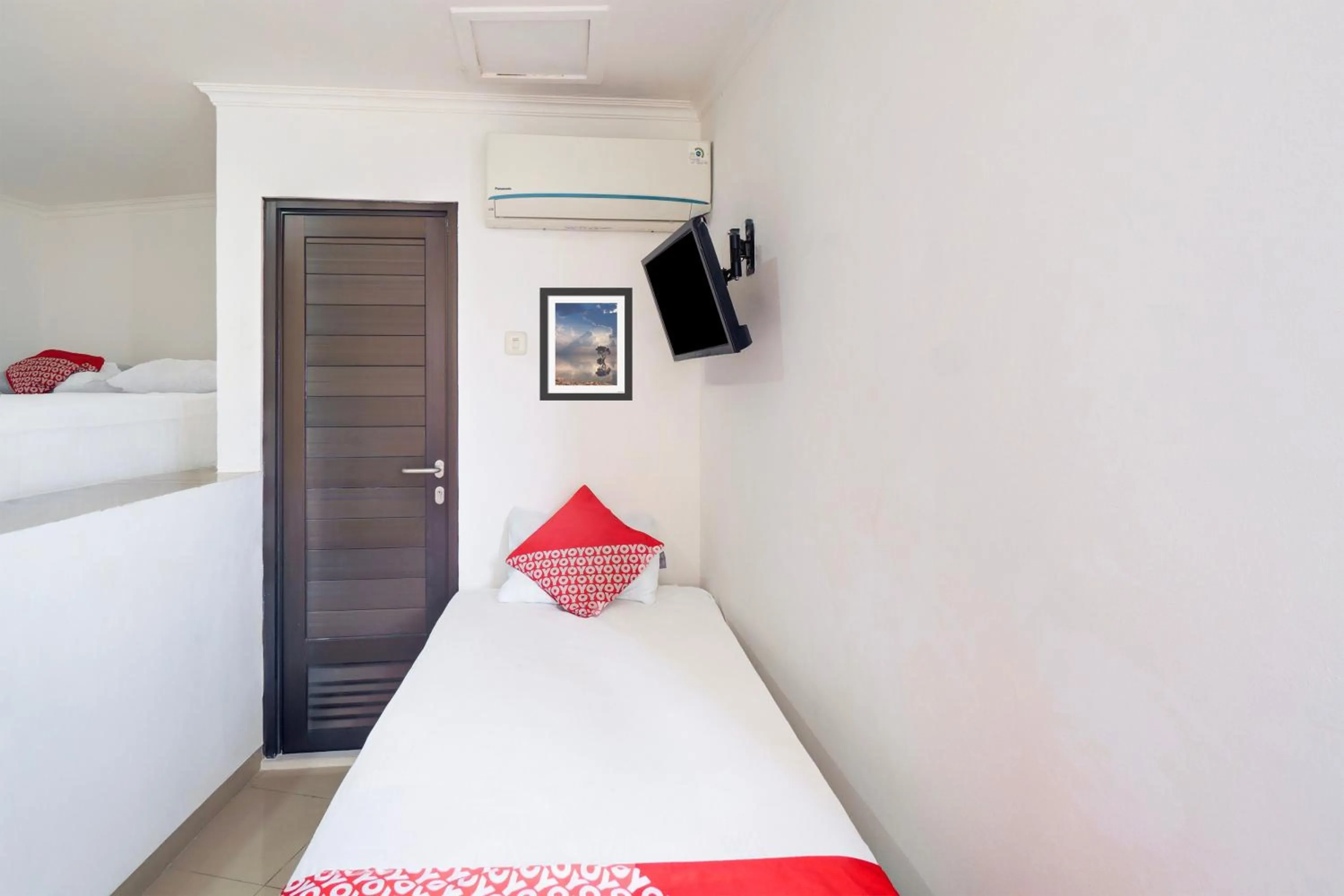 Bedroom, Bed in Collection O Gunung Sahari Near Ancol