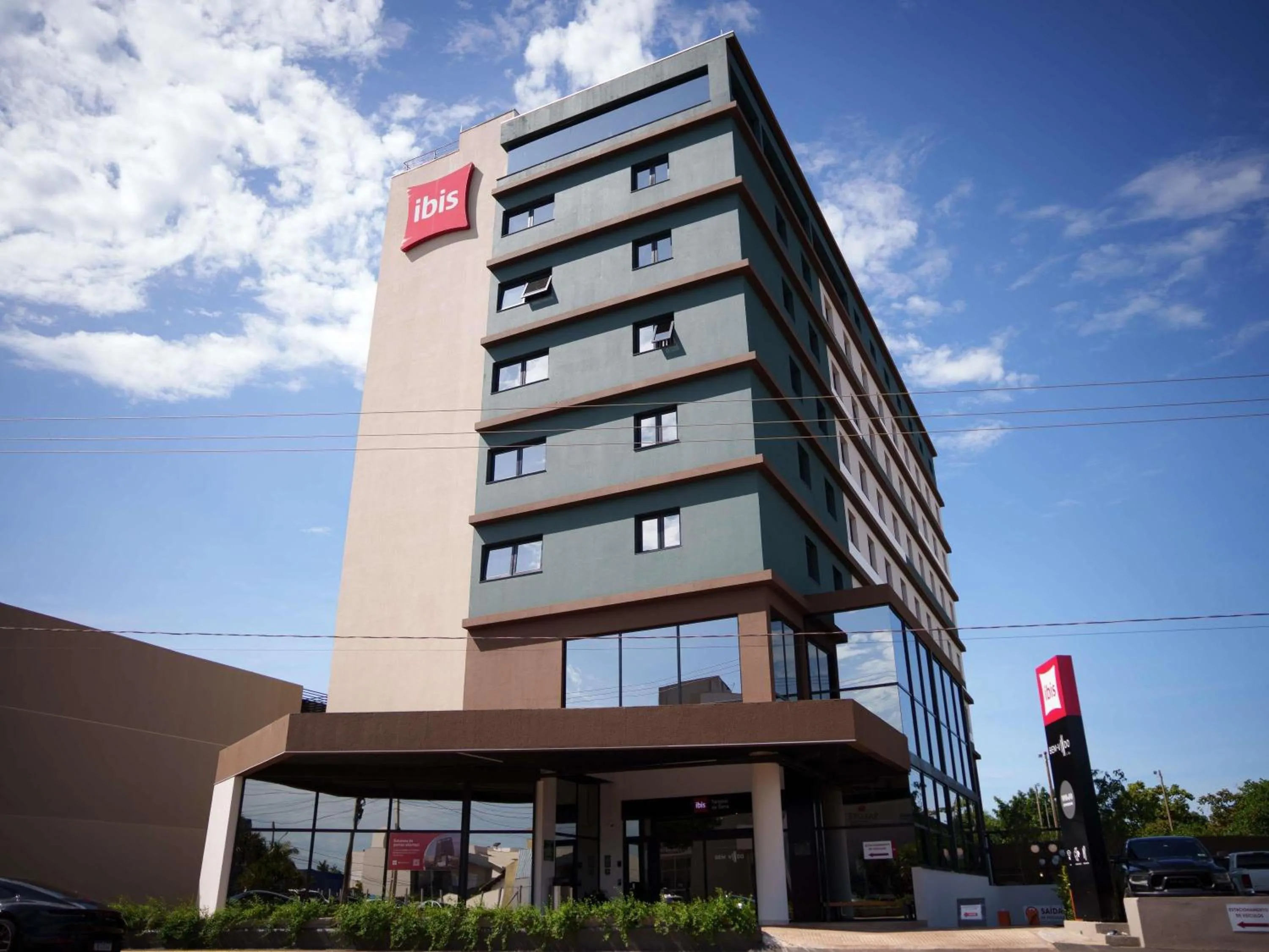 Property building in ibis Tangará Da Serra