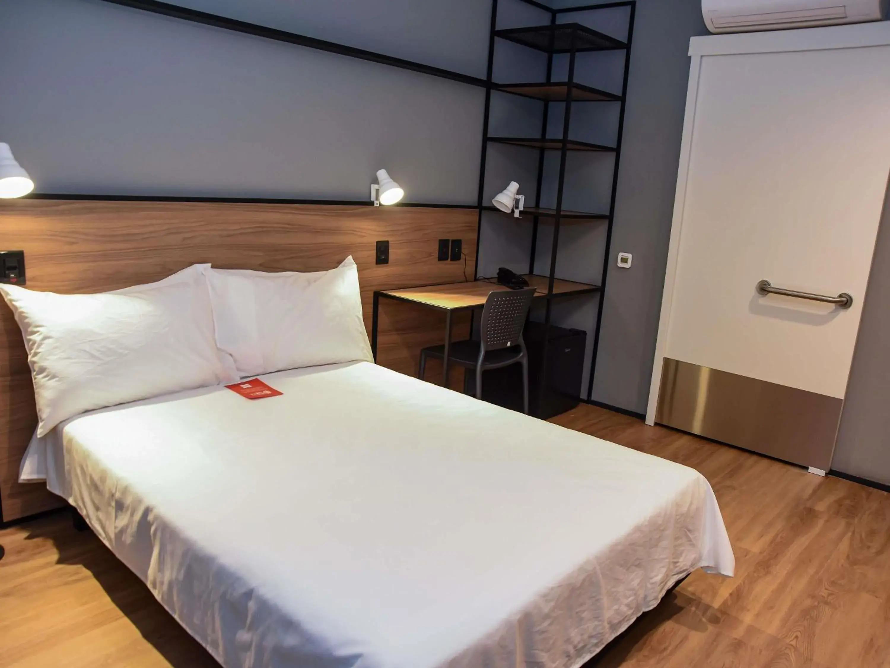 Adapted Apartment with Double Bed in ibis Tangará Da Serra Adapted Apartment with Double Bed in ibis Tangará Da Serra