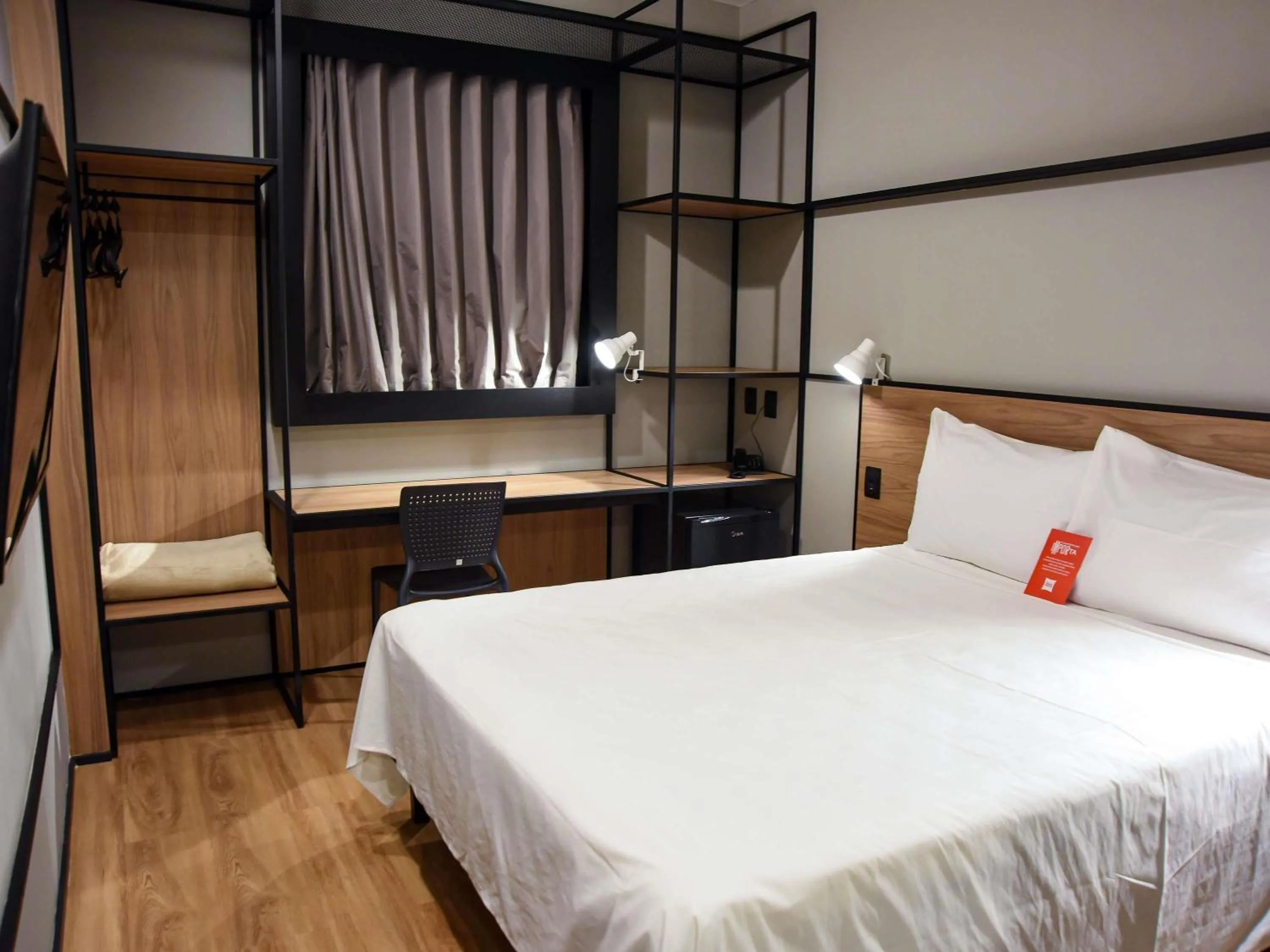 Bedroom, Bed in ibis Tangará Da Serra