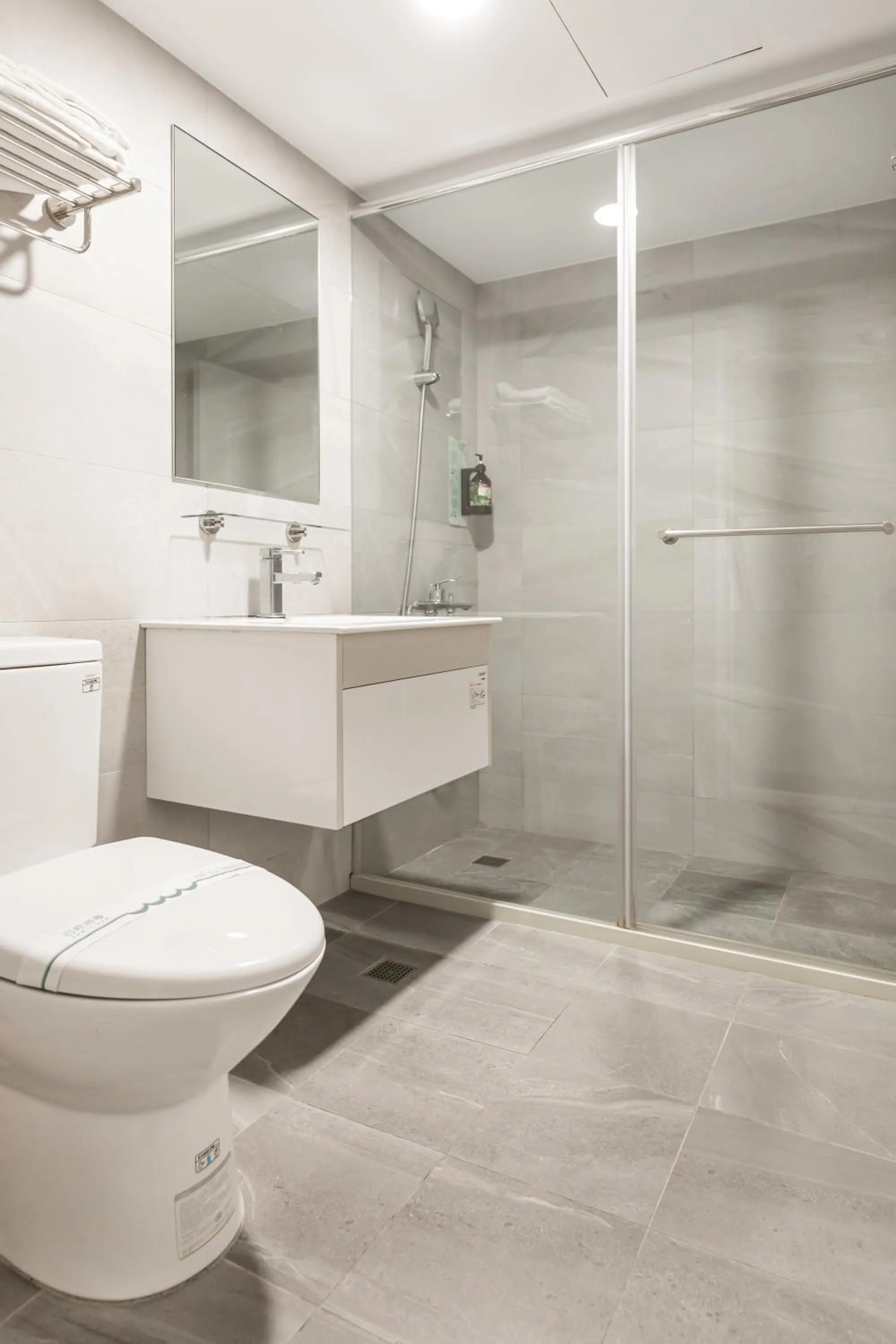 Bathroom in Mu Chen Hotel