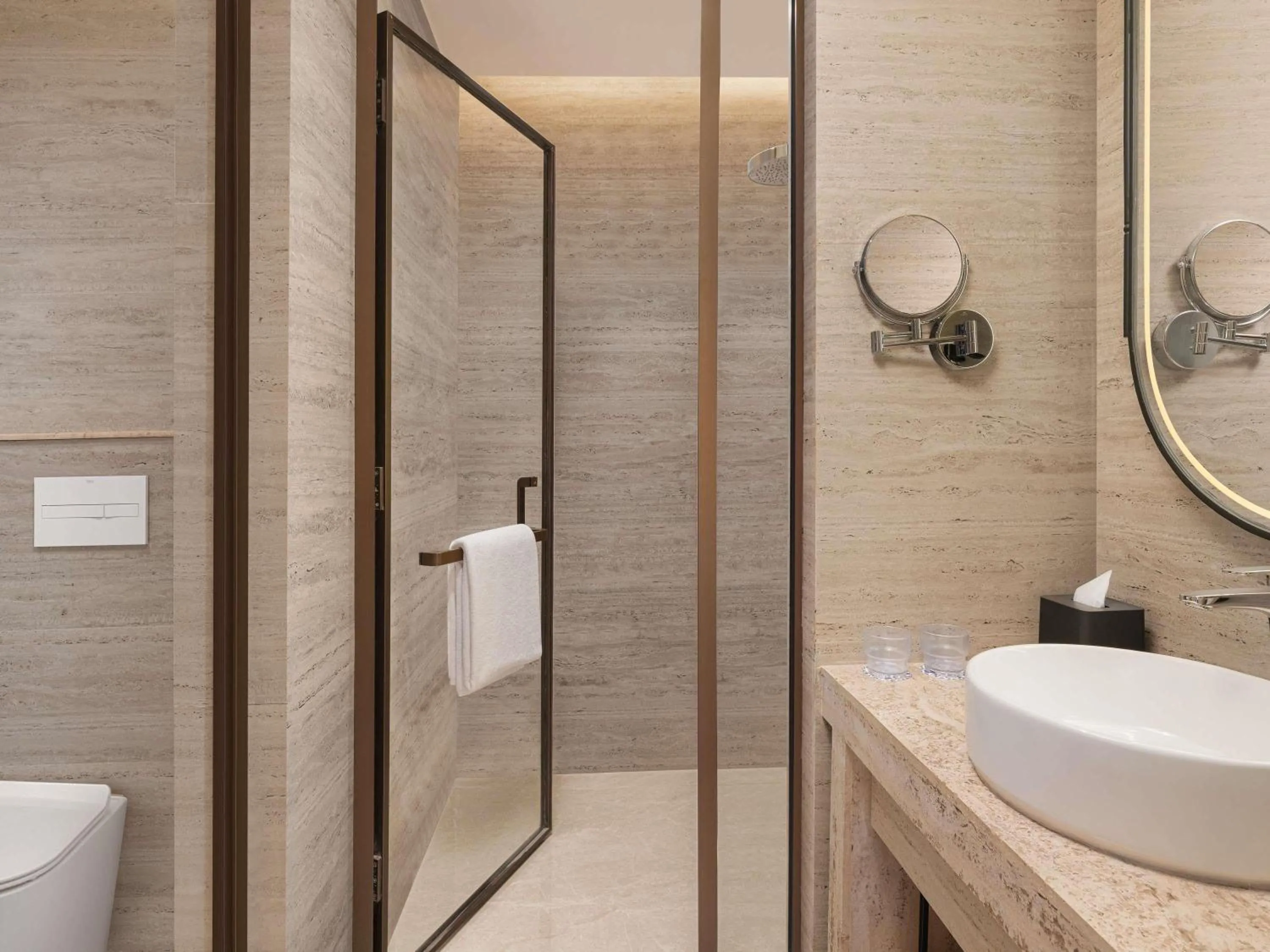 Bedroom in Novotel New Delhi City Centre