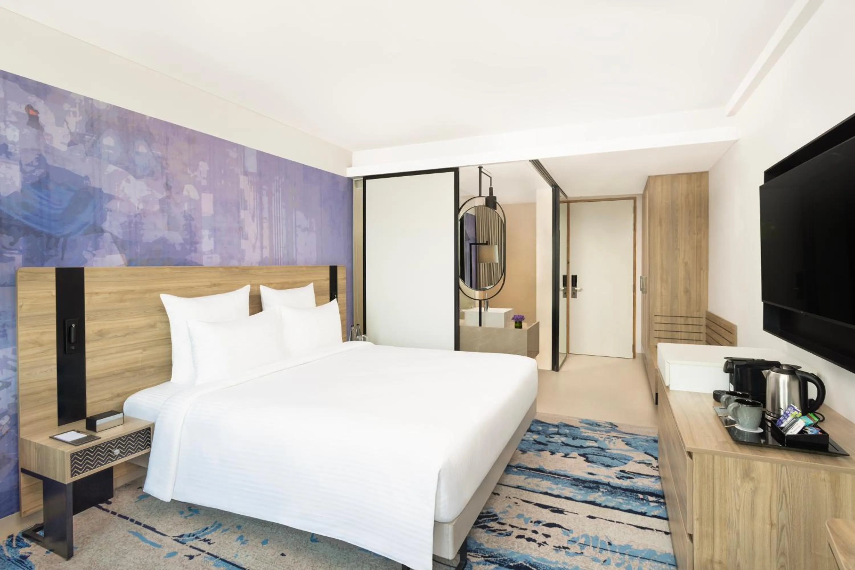 Bed in Novotel New Delhi City Centre