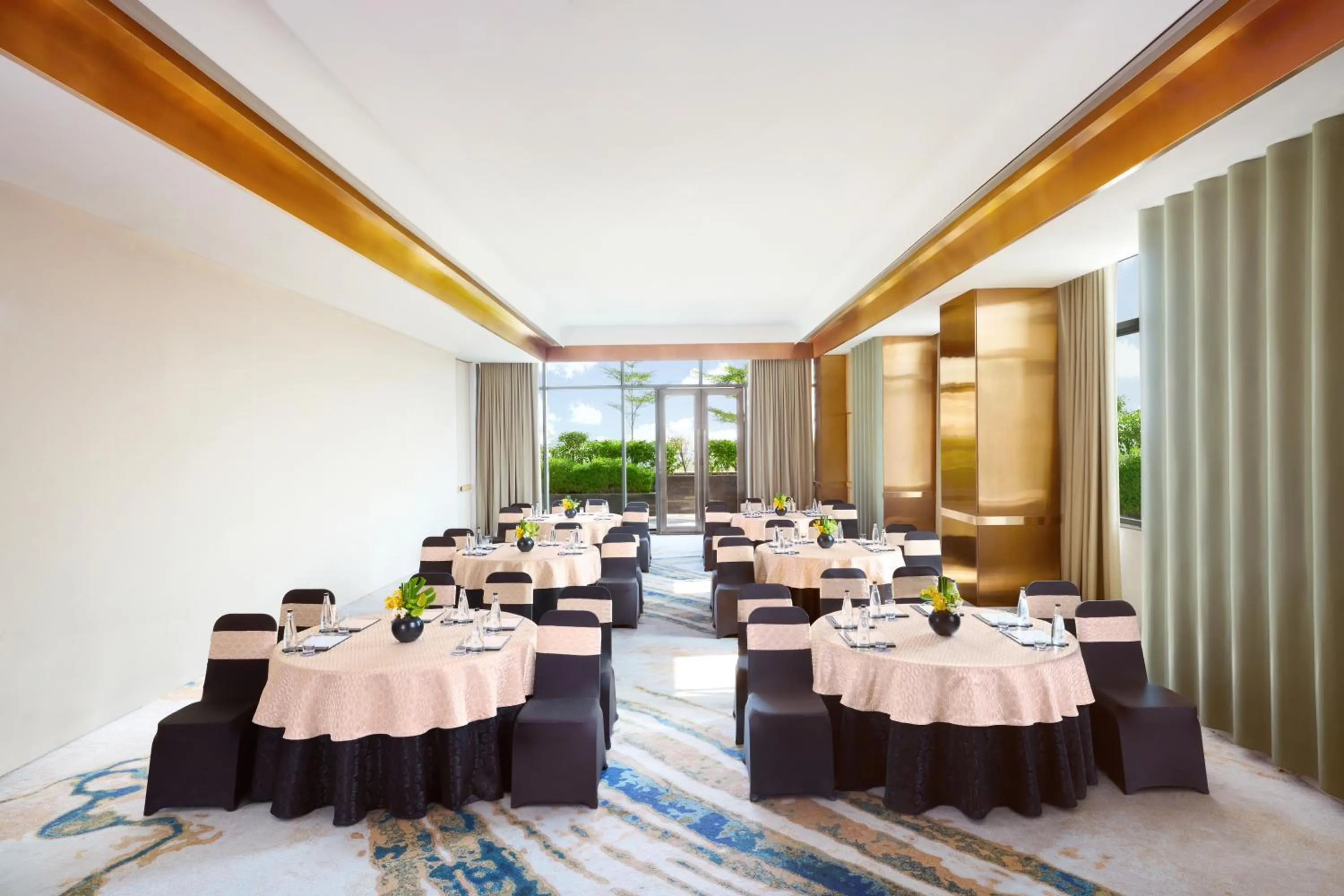 Day in Novotel New Delhi City Centre