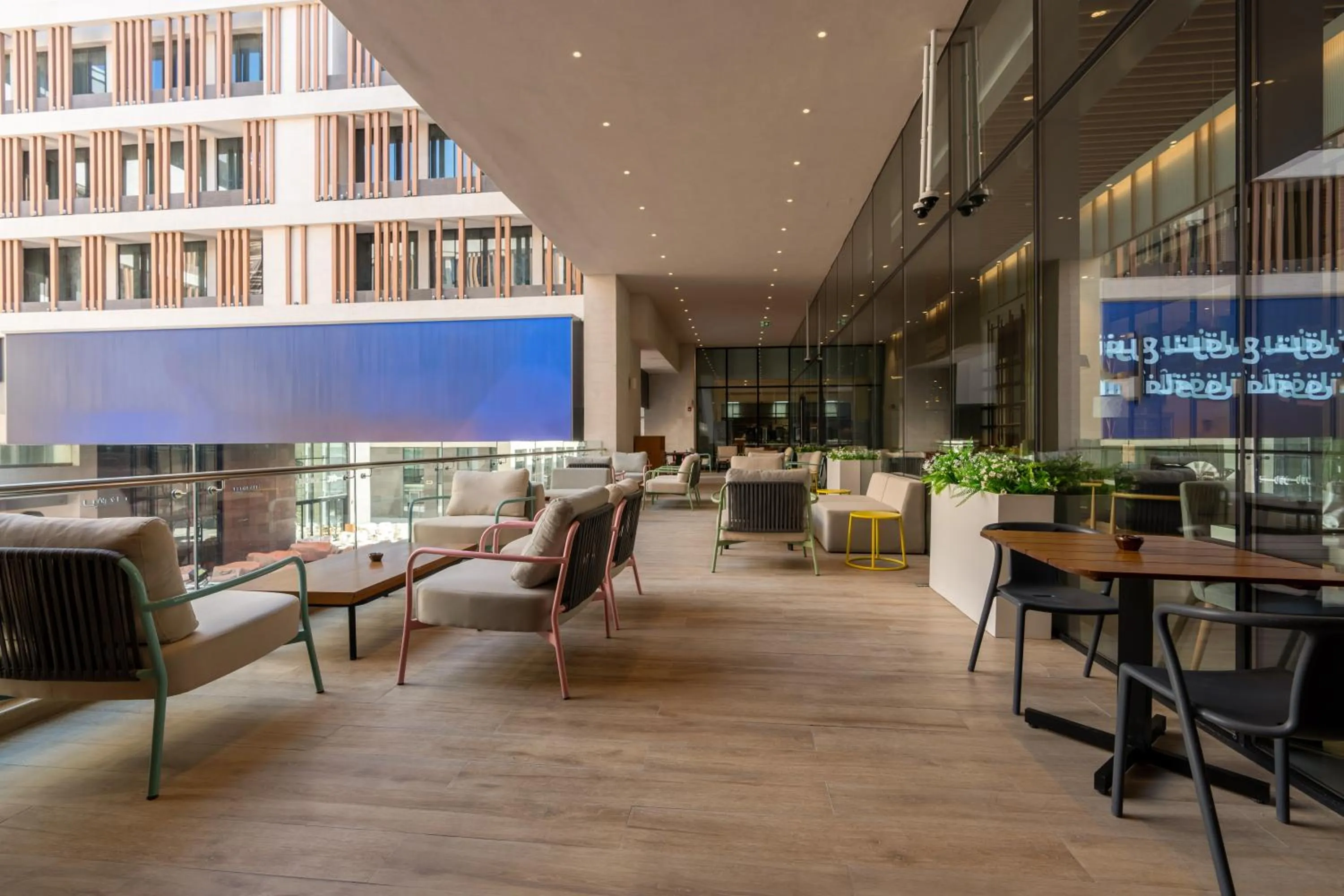 Restaurant/places to eat in West Walk Retaj Hotel