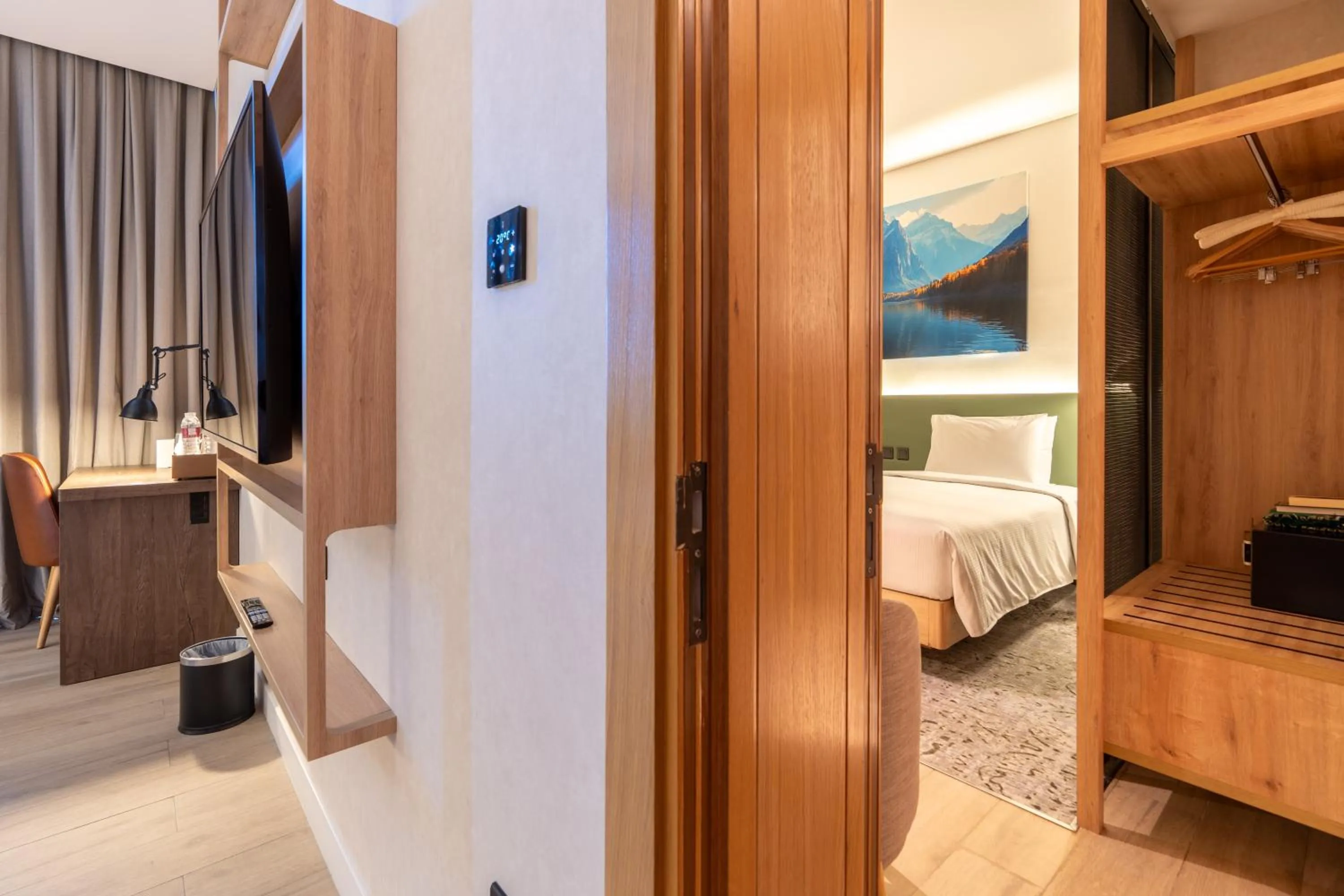 Bed in West Walk Retaj Hotel