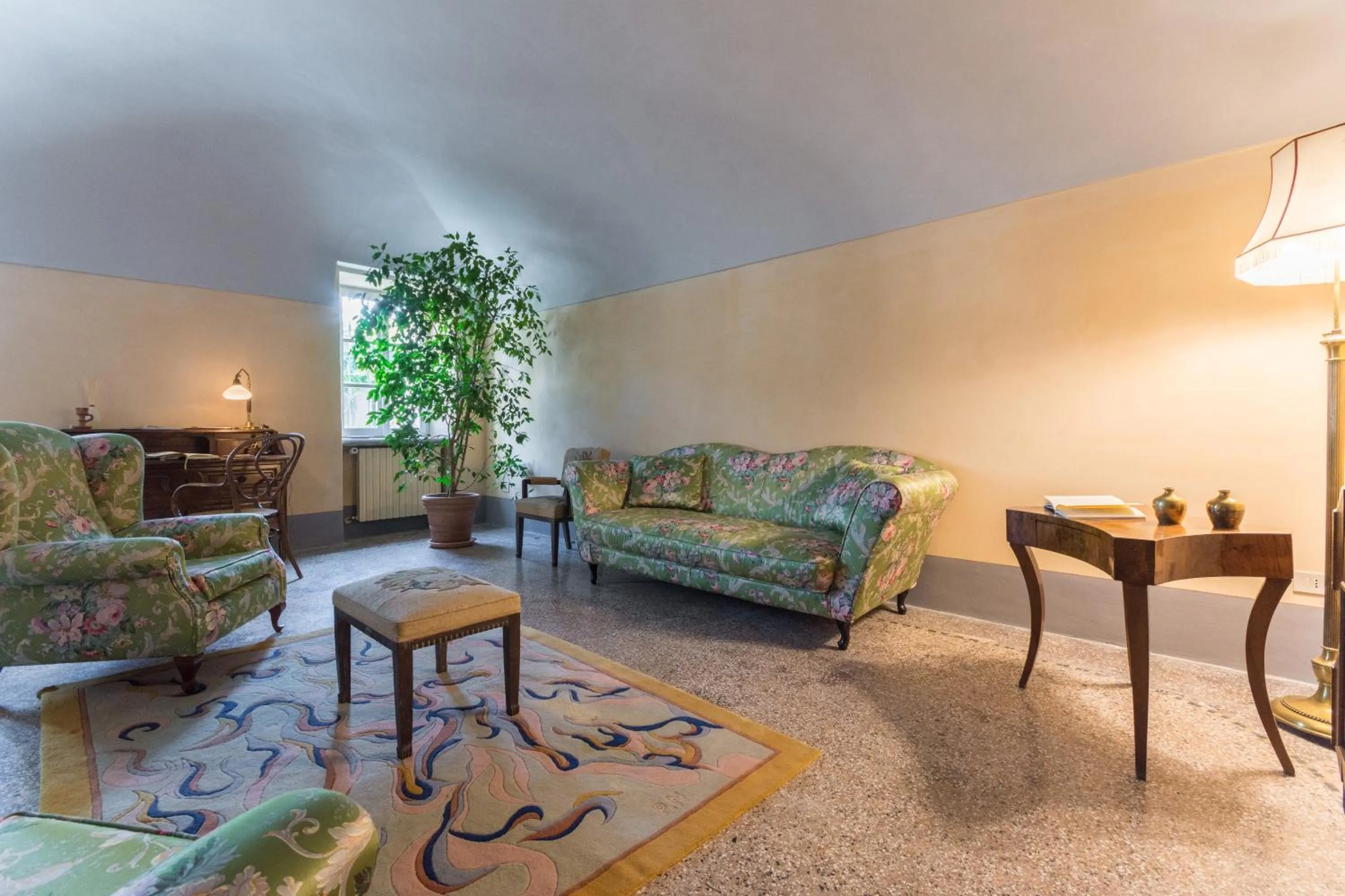 Communal lounge/ TV room in Casa Rovelli