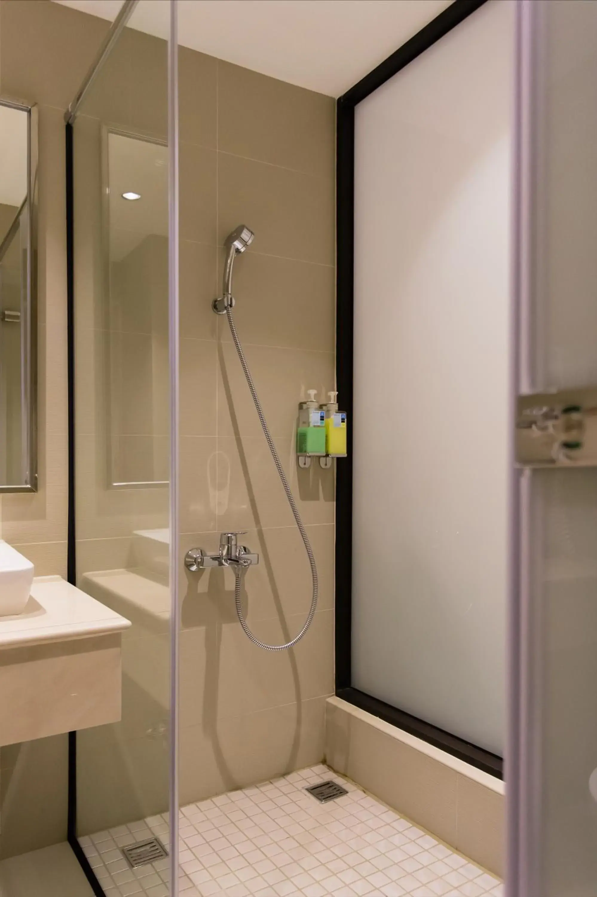 Triple Room in Chiayi Oriental Pearl International Hotel Triple Room in Chiayi Oriental Pearl International Hotel