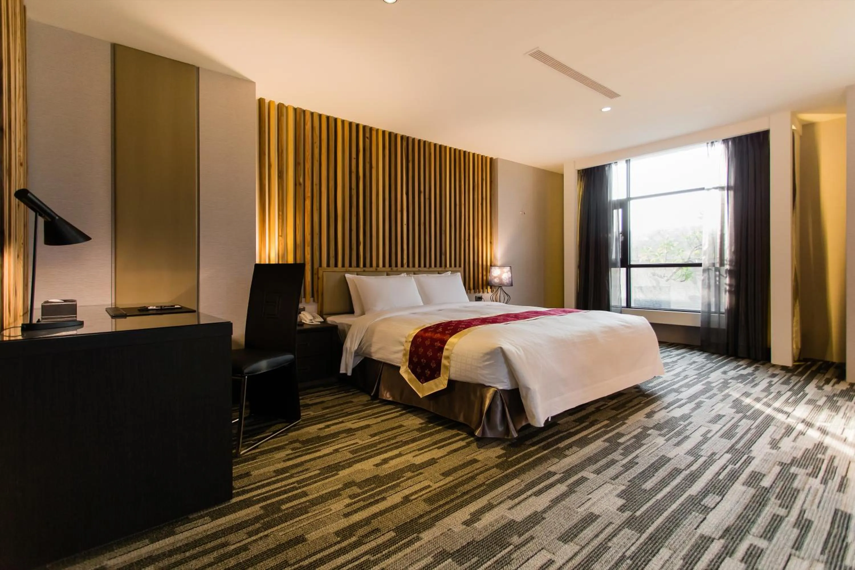 Chiayi Oriental Pearl International Hotel