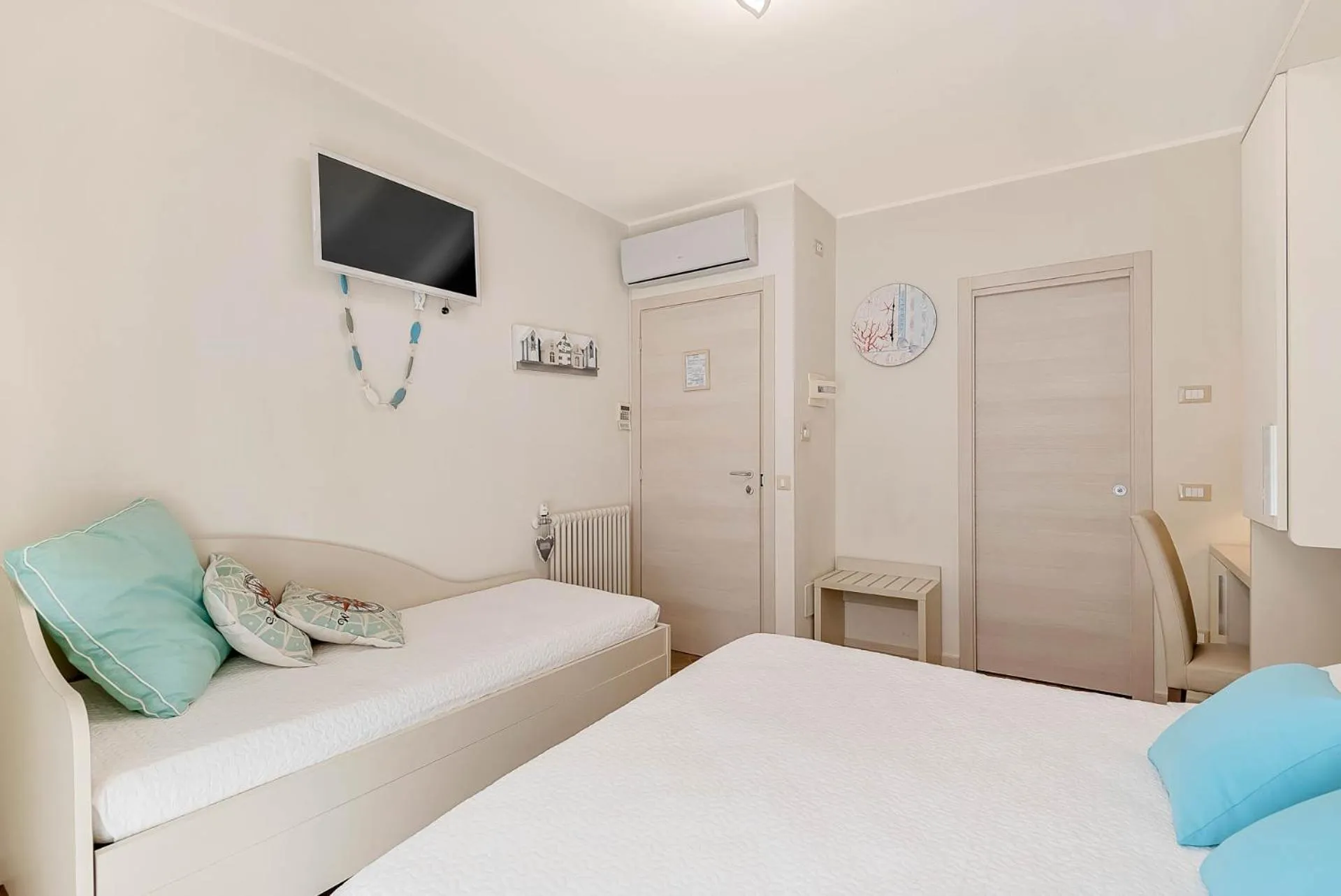 Bed in Dreams Guest House