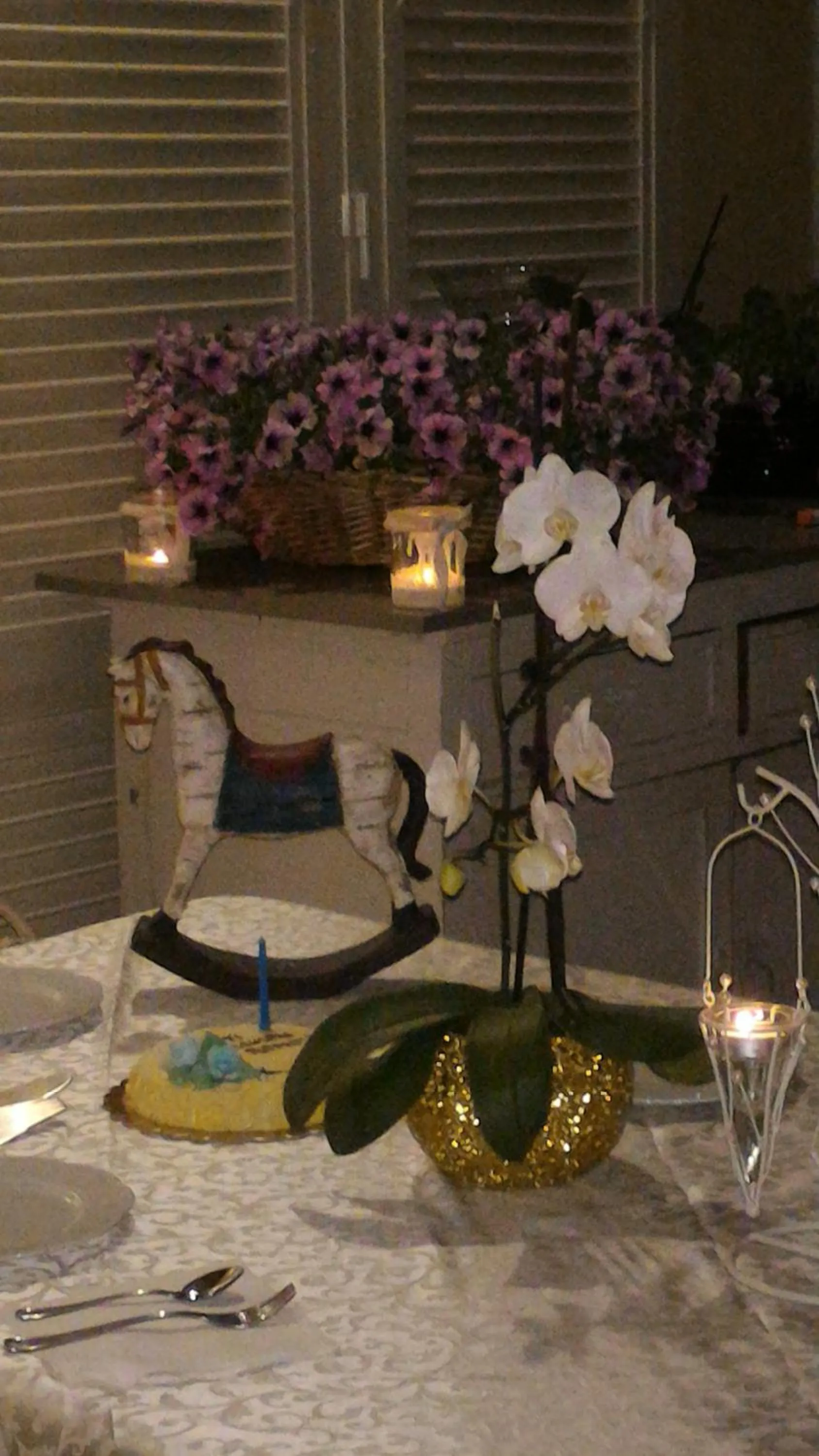 Decorative detail in Dreams Guest House