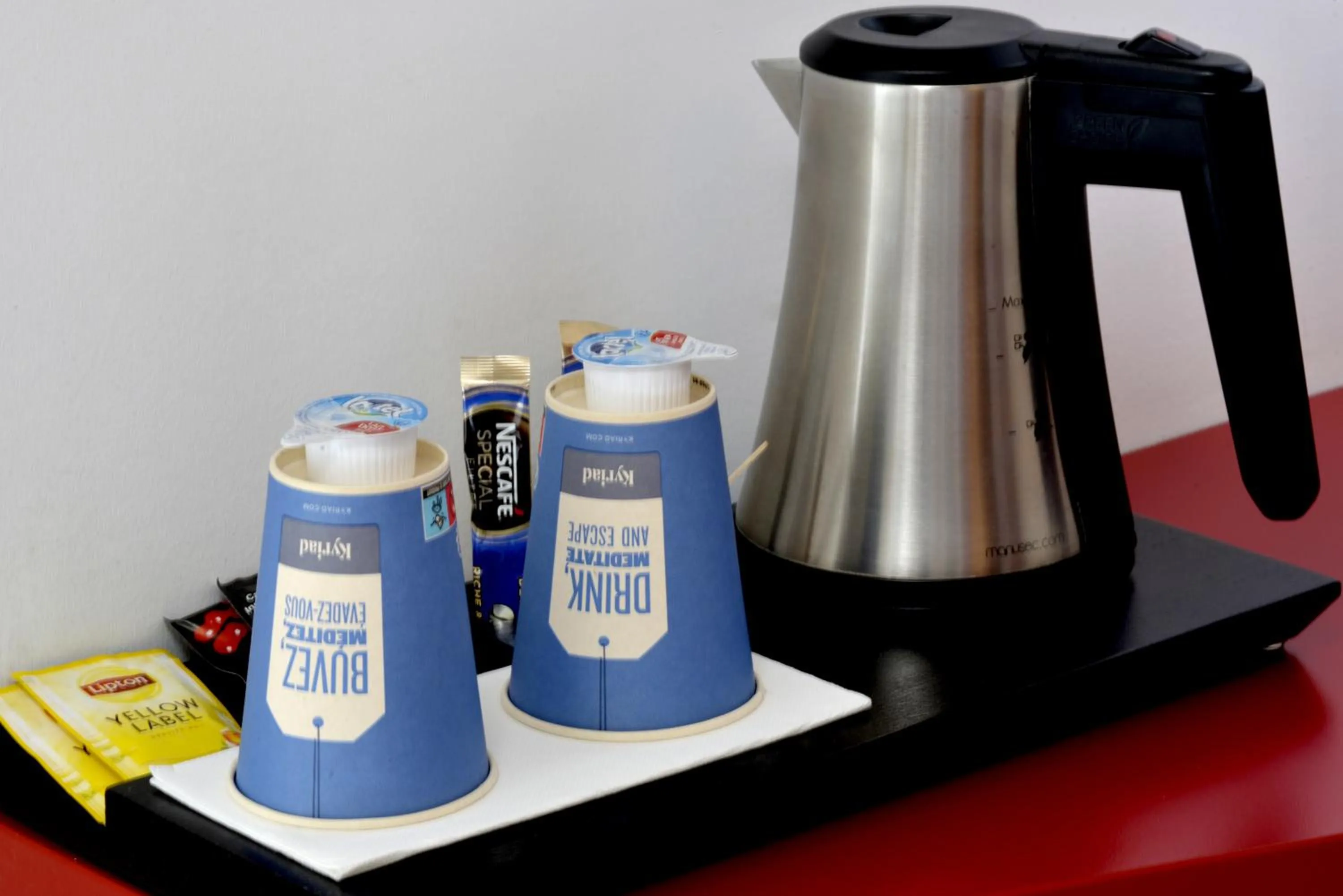 Coffee/tea facilities in Kyriad Rouen Sud - Oissel