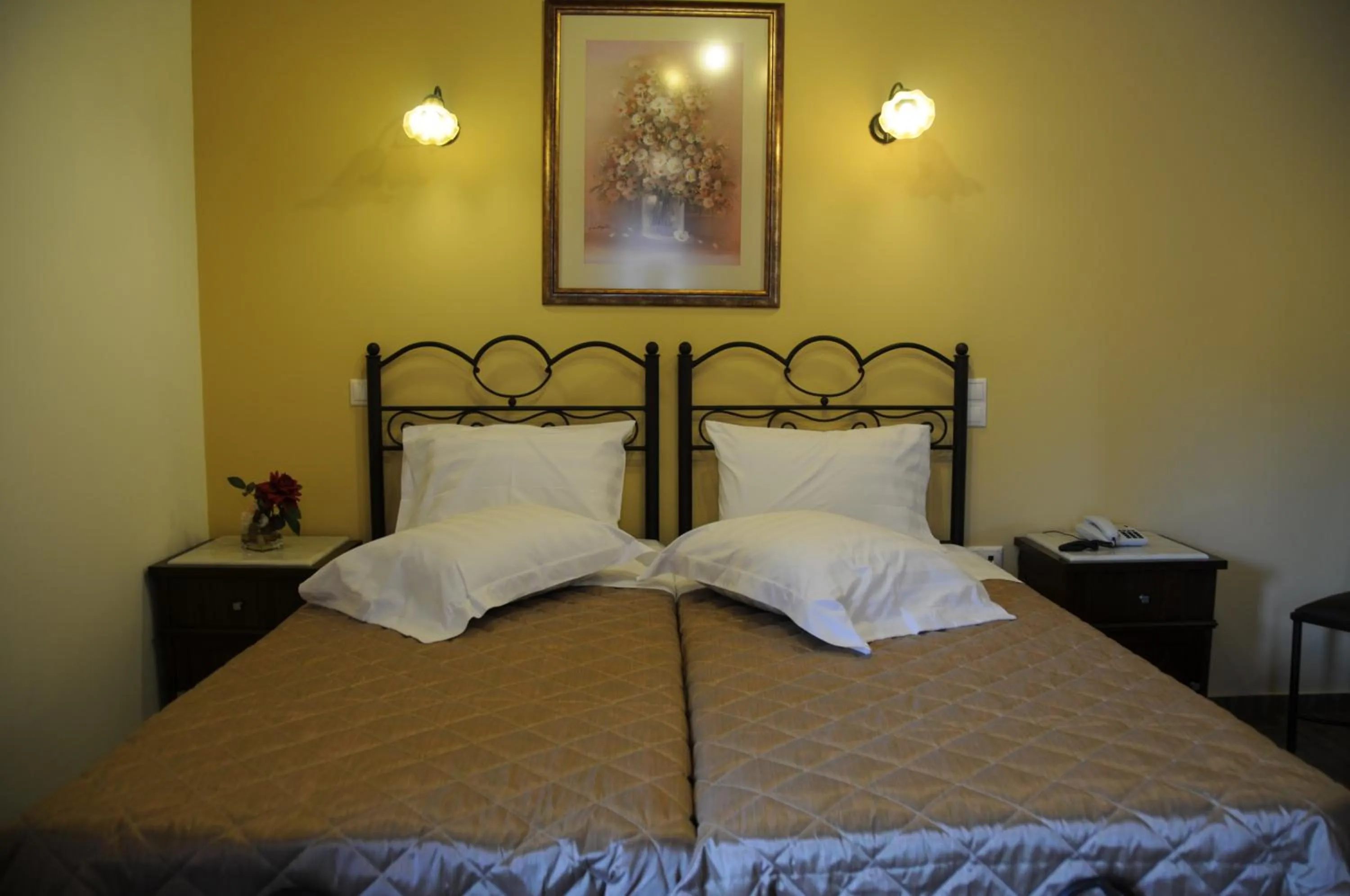 Bed in Skiathos Island Suites