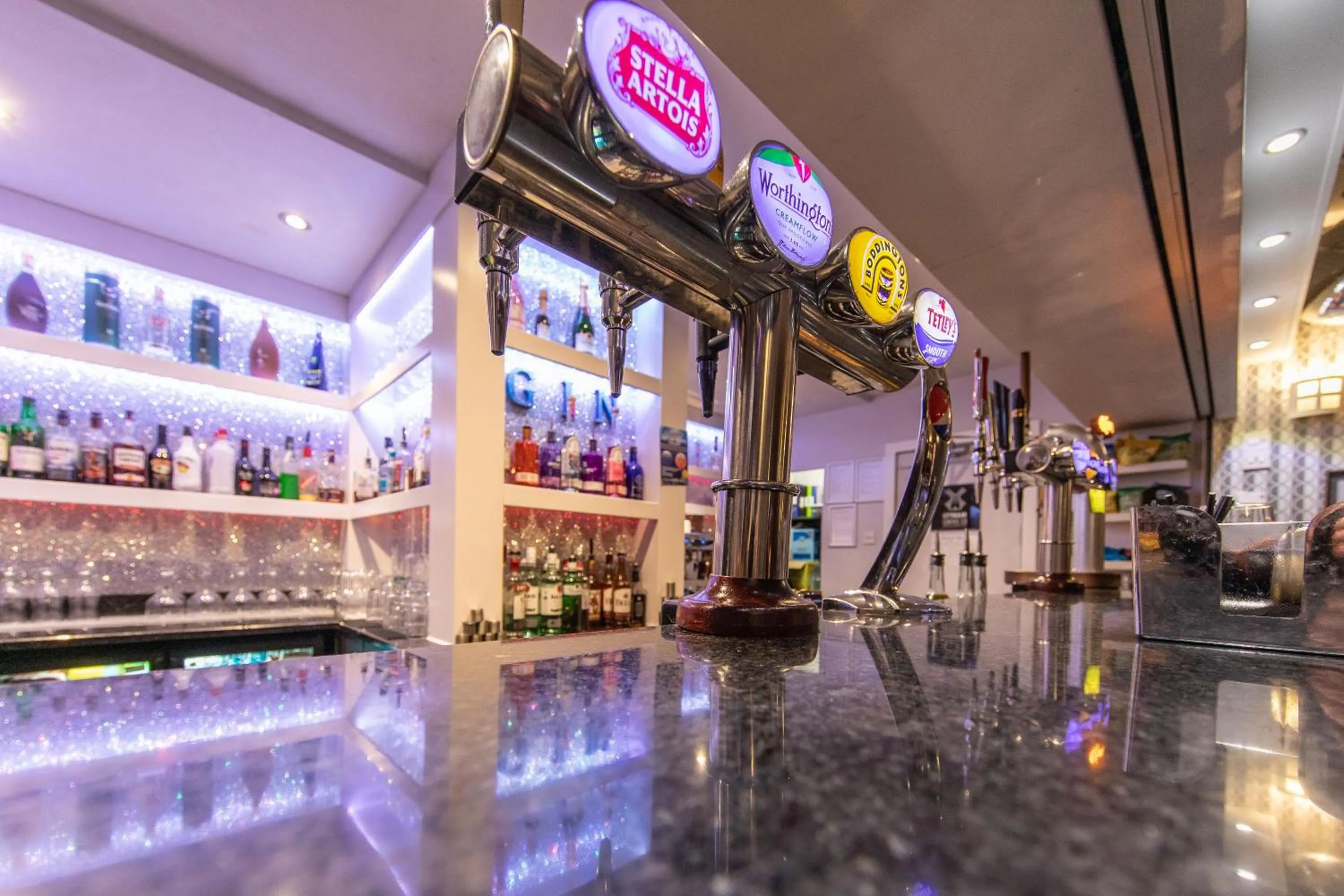 Lounge or bar in Lyndene Hotel