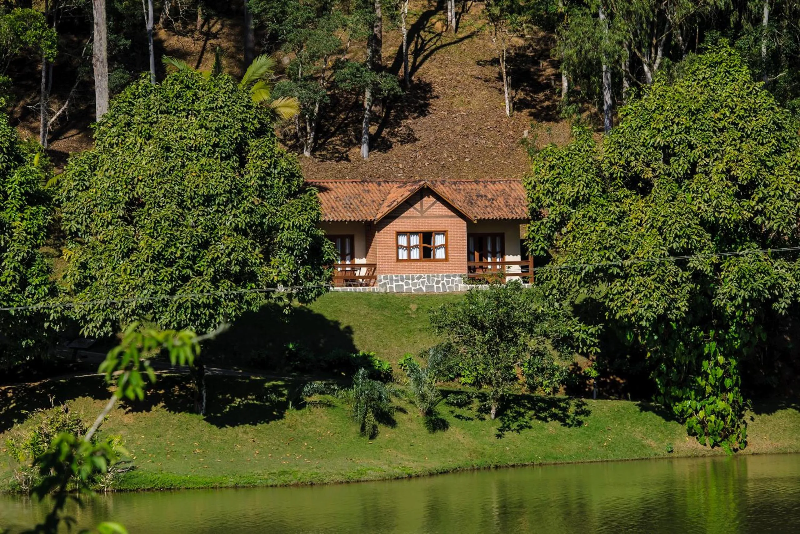 Property building in Sítio dos Lagos
