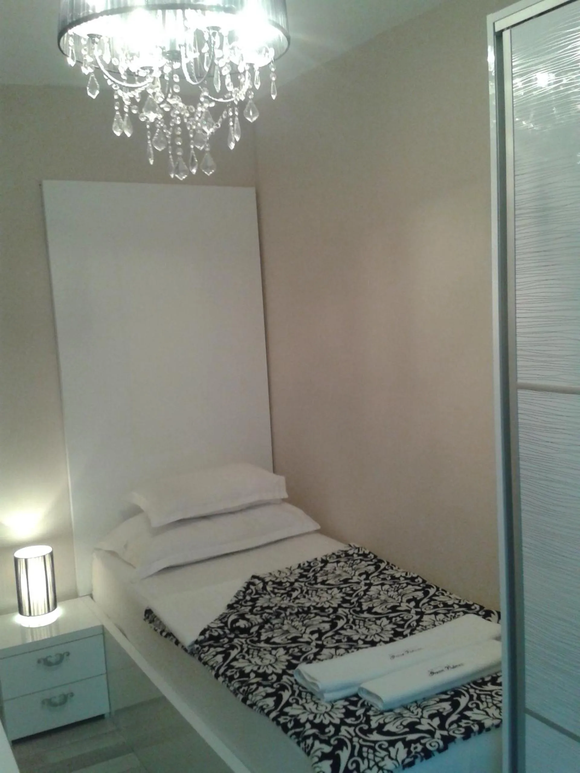 Bedroom, Bed in Apartments and Rooms Grand Palazzo