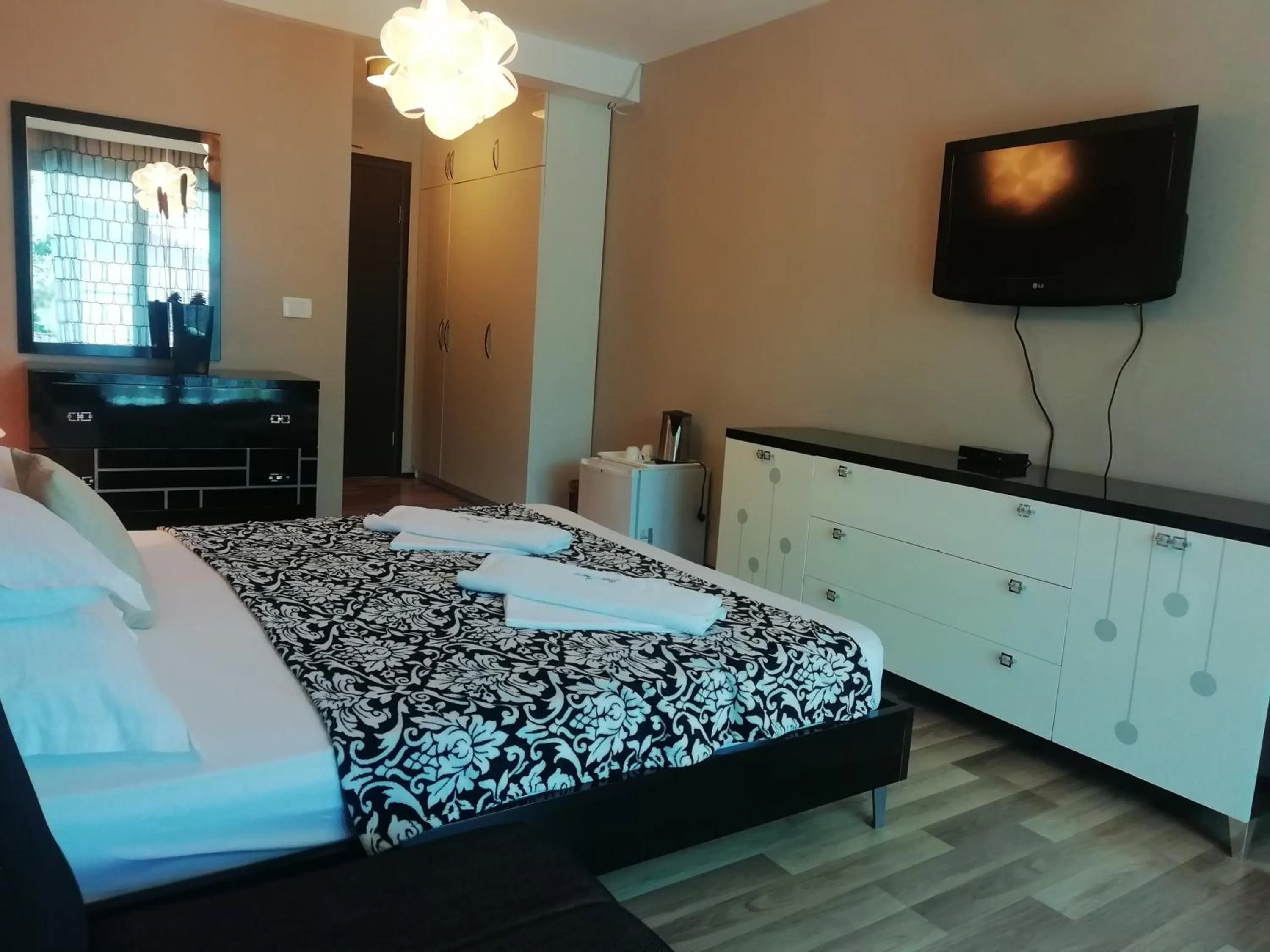 Bedroom, Bed in Apartments and Rooms Grand Palazzo