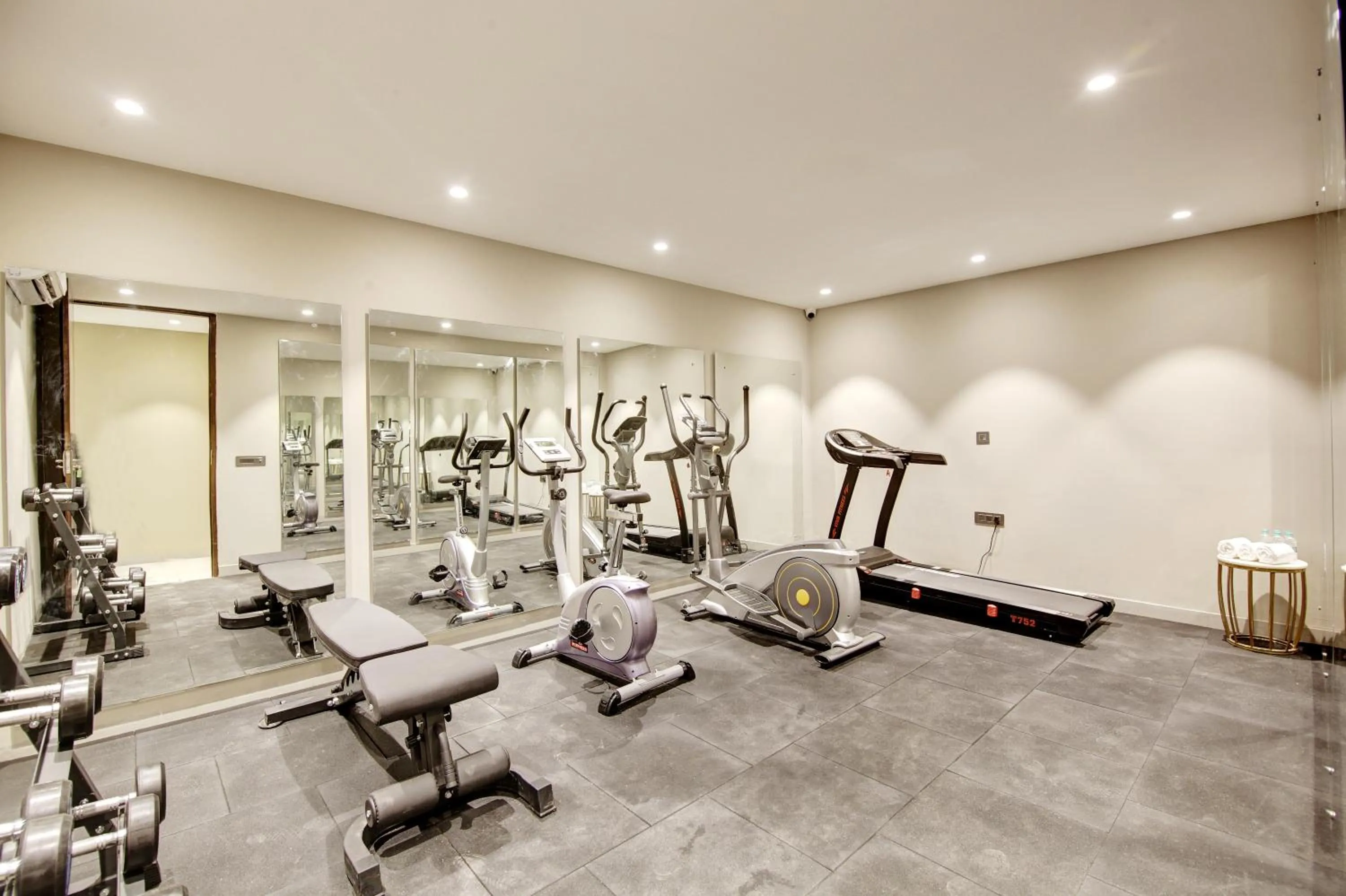 Activities in Saltstayz Premier - Galleria Market Road & Sector 27