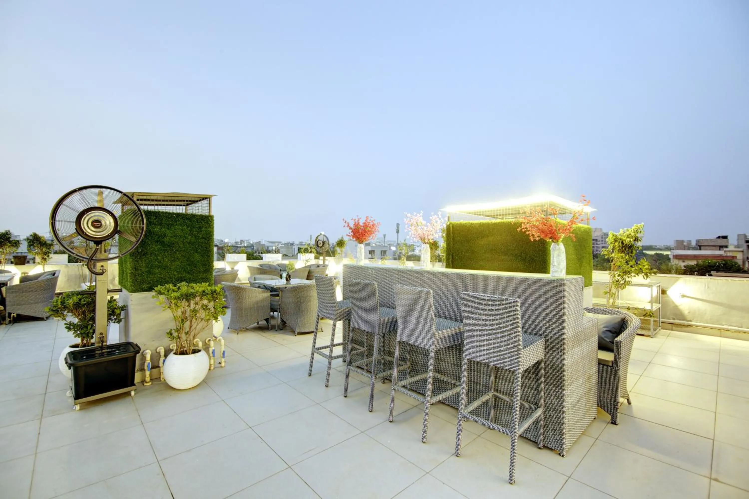 Patio in Saltstayz Premier - Galleria Market Road & Sector 27