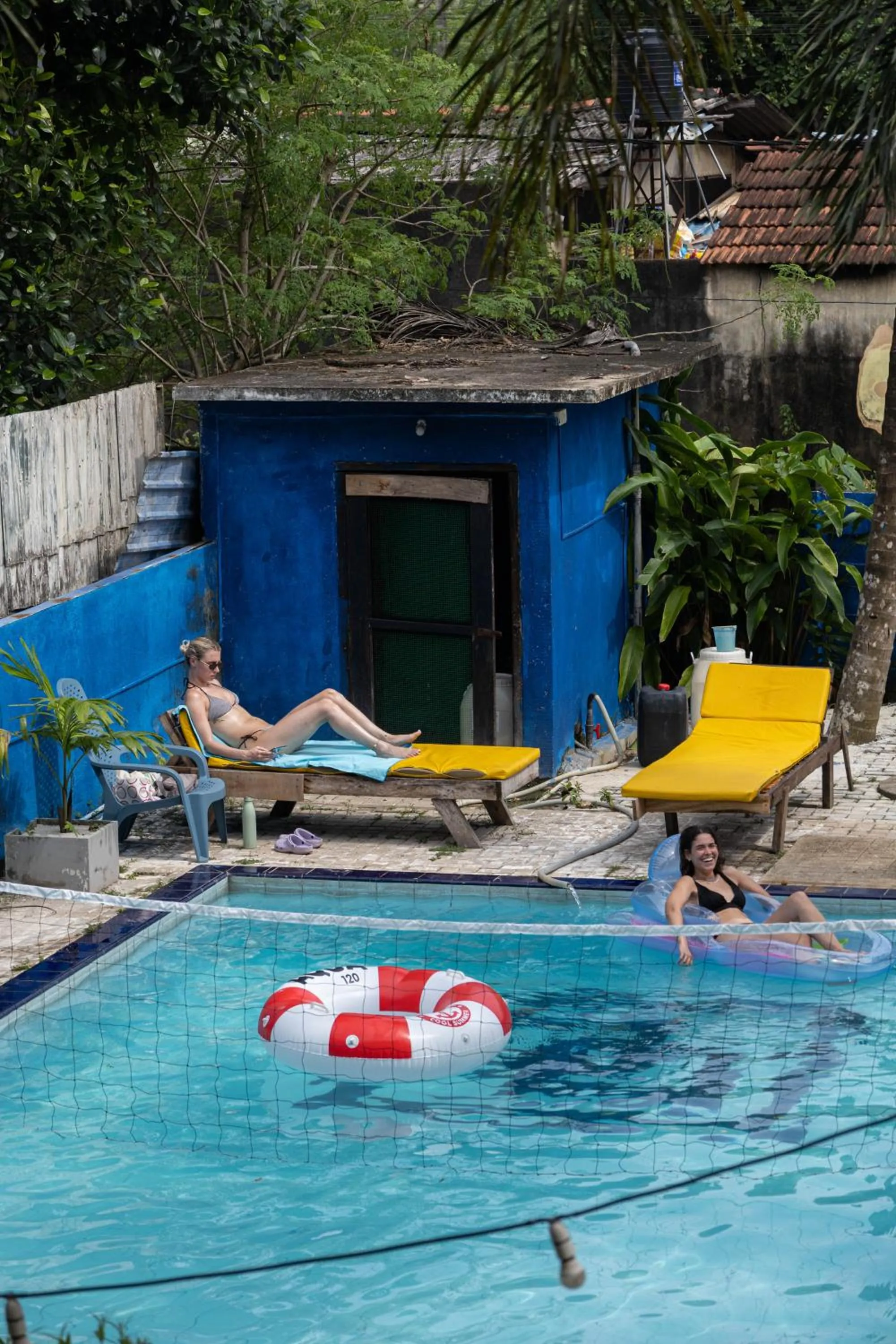 Swimming pool in Wake N Flow, Weligama