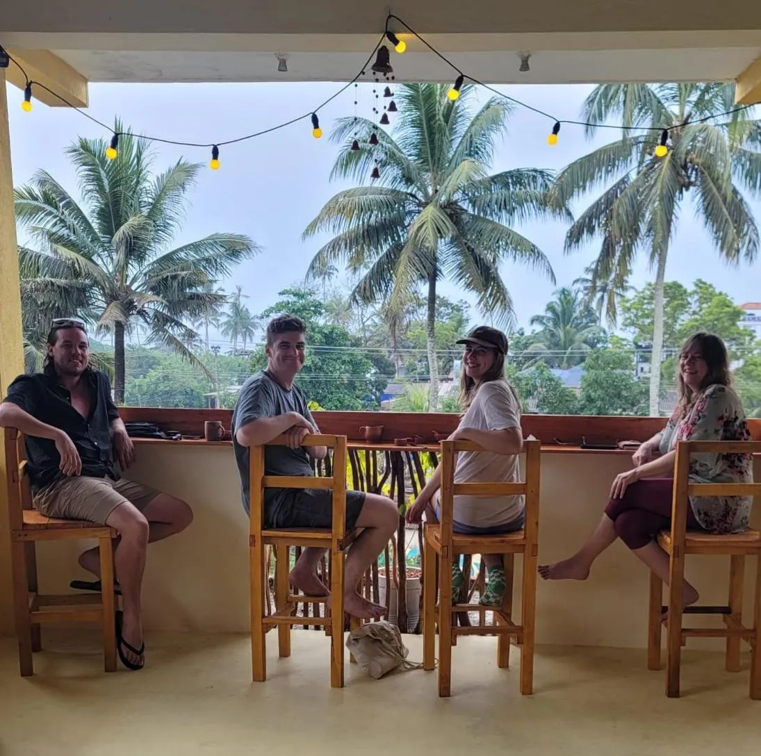 Restaurant/places to eat in Wake N Flow, Weligama