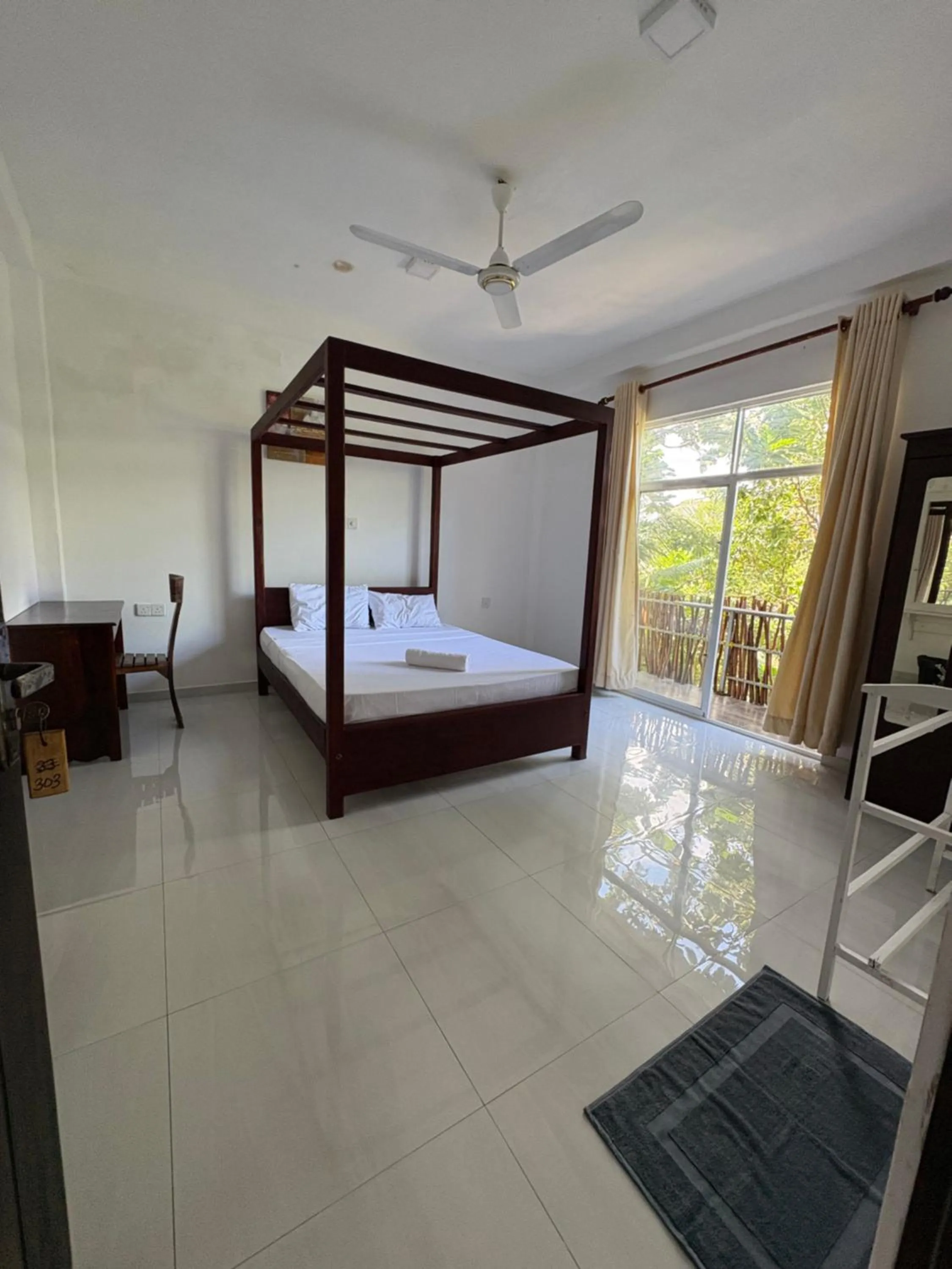 Bedroom, Bed in Wake N Flow, Weligama