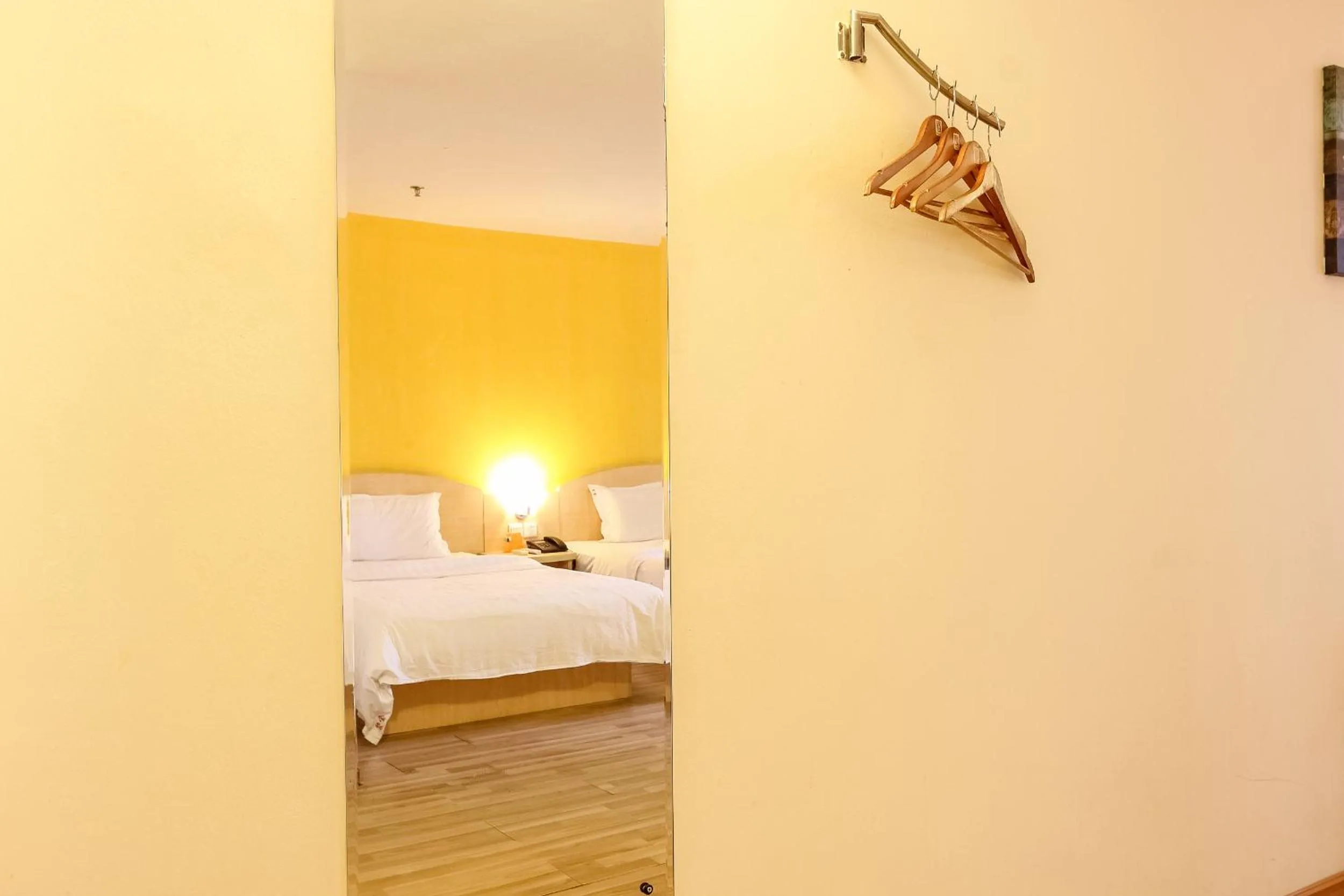 Decorative detail in 7Days Inn Guangzhou Shijing Jinbi Xincheng