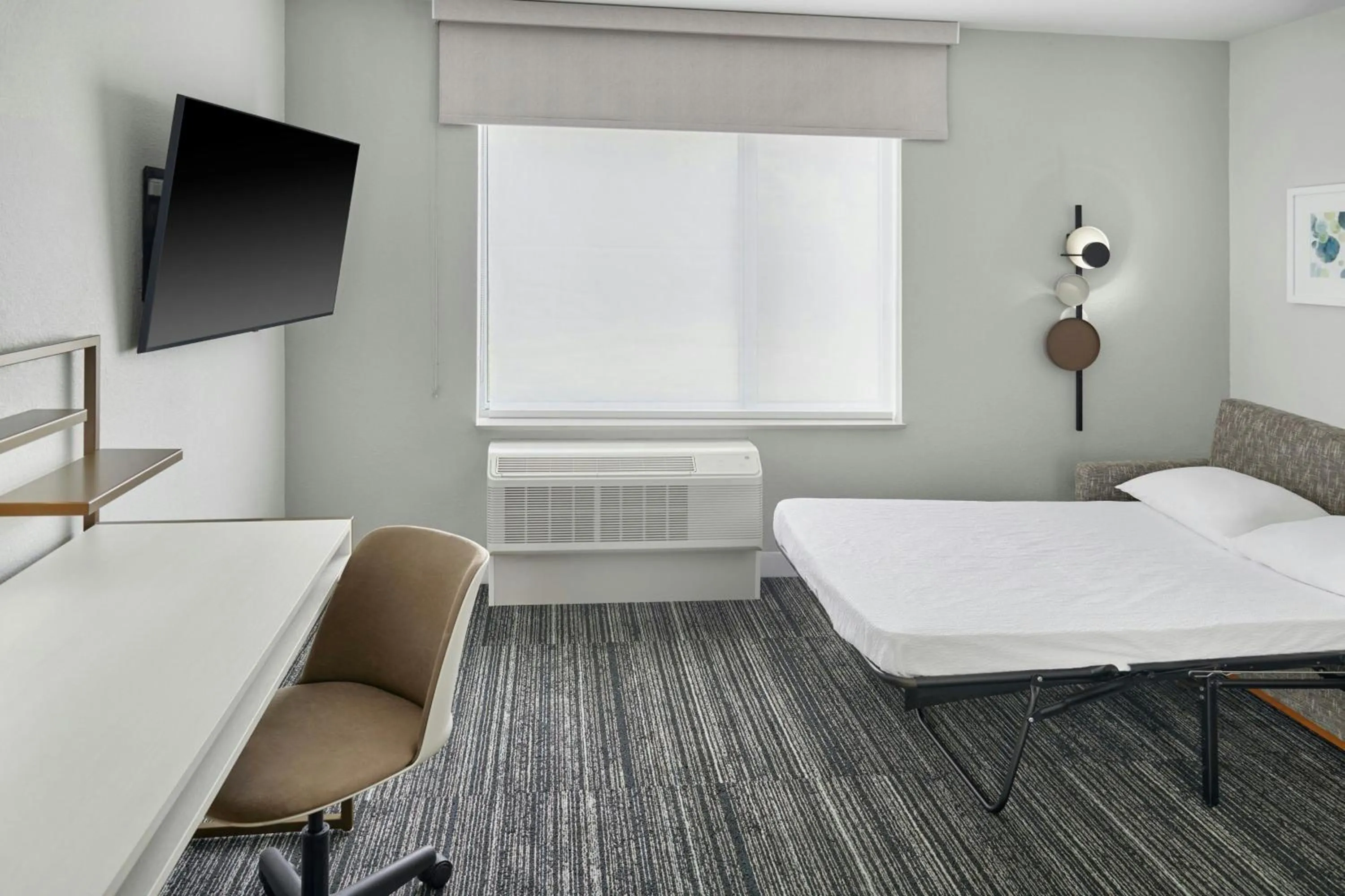 Bedroom, Bed in TownePlace Suites by Marriott Lansing North